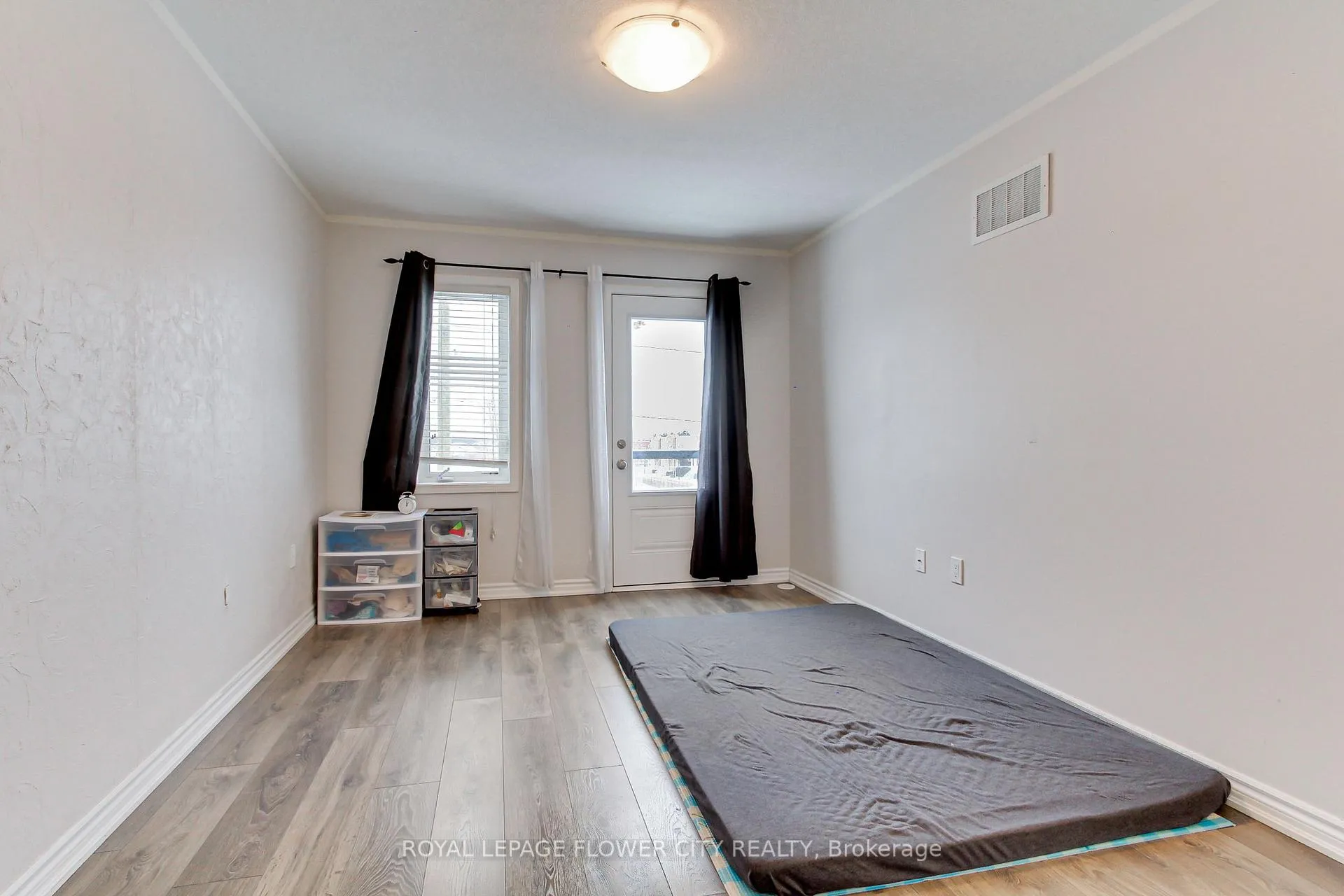 Photo 25 of 583 Goldenrod Lane, Kitchener — HOMEH
