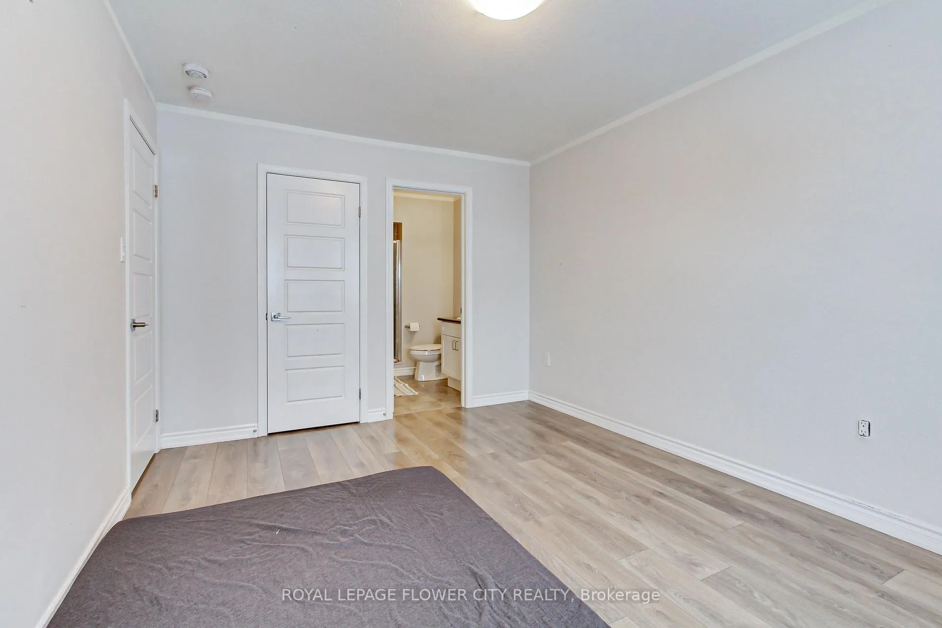 Photo 27 of 583 Goldenrod Lane, Kitchener — HOMEH