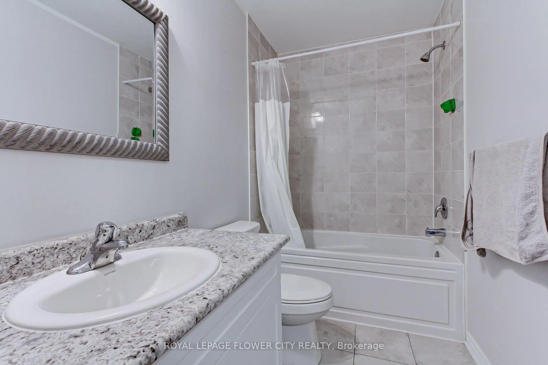 Photo 28 of 583 Goldenrod Lane, Kitchener — HOMEH