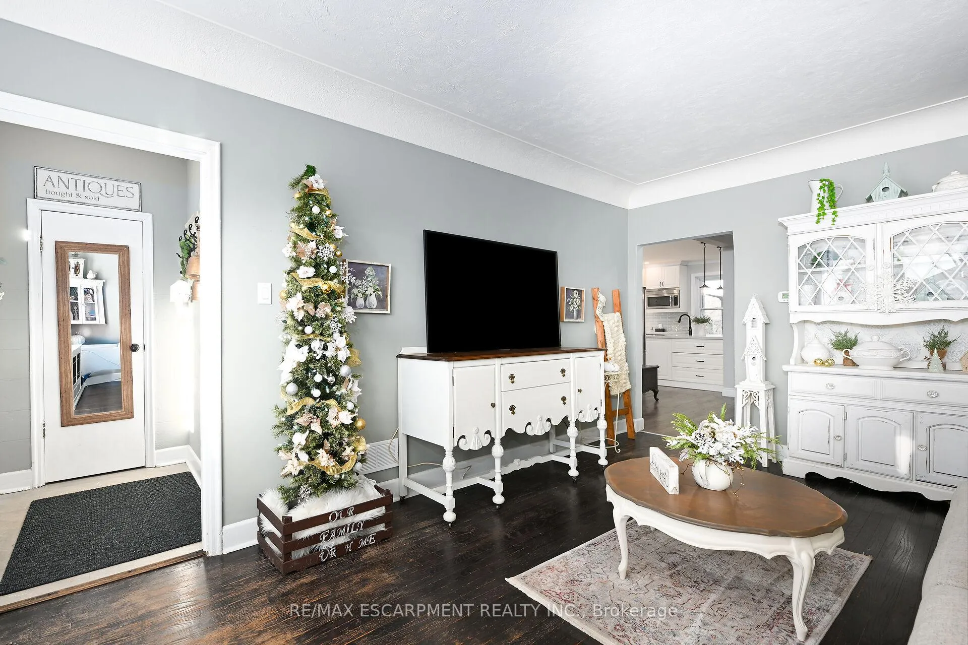 Photo 8 of 85 Barons Avenue S, Hamilton, Bartonville — HOMEH