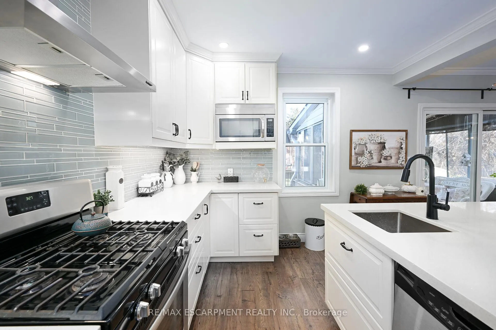 Photo 14 of 85 Barons Avenue S, Hamilton, Bartonville — HOMEH