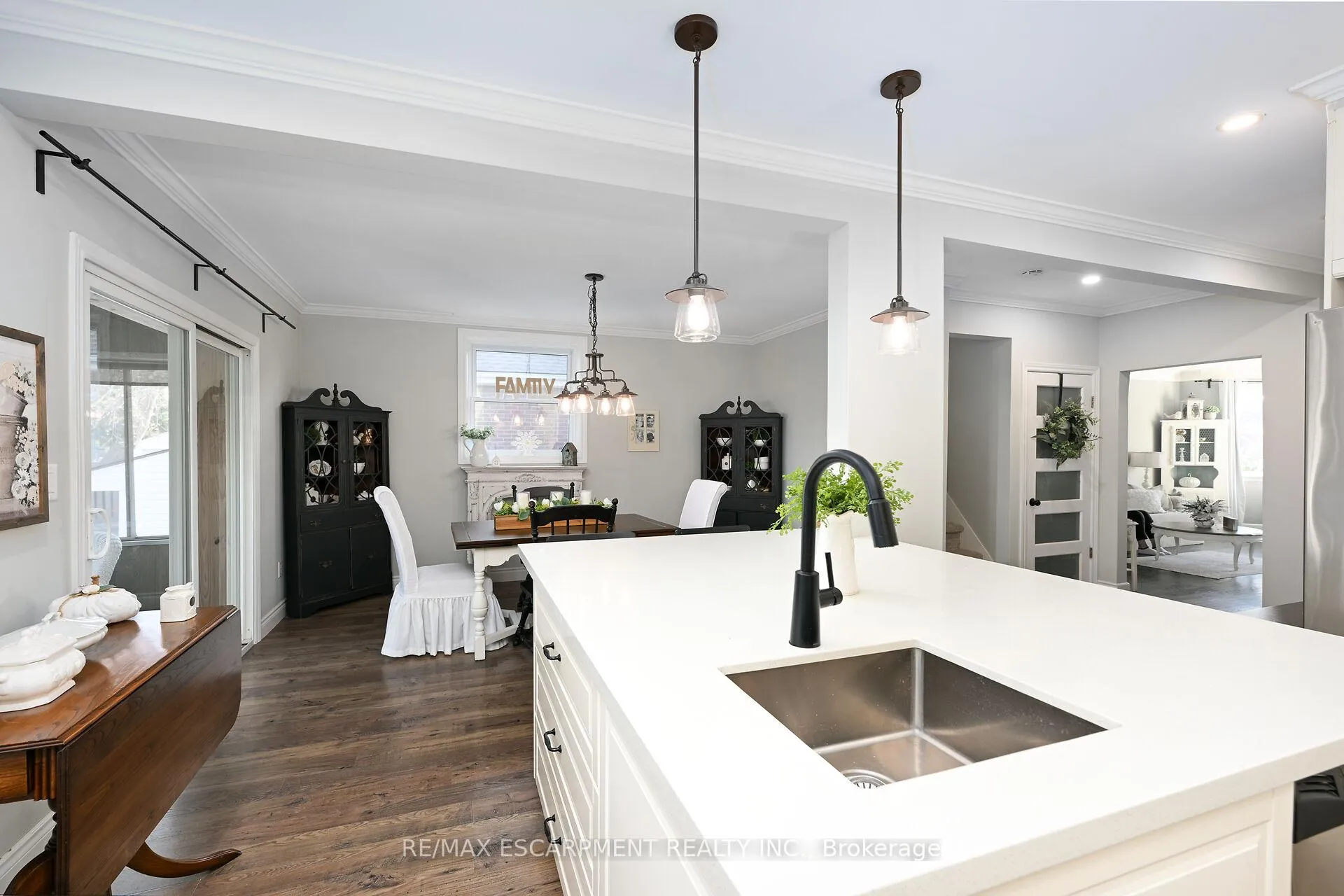 Photo 15 of 85 Barons Avenue S, Hamilton, Bartonville — HOMEH