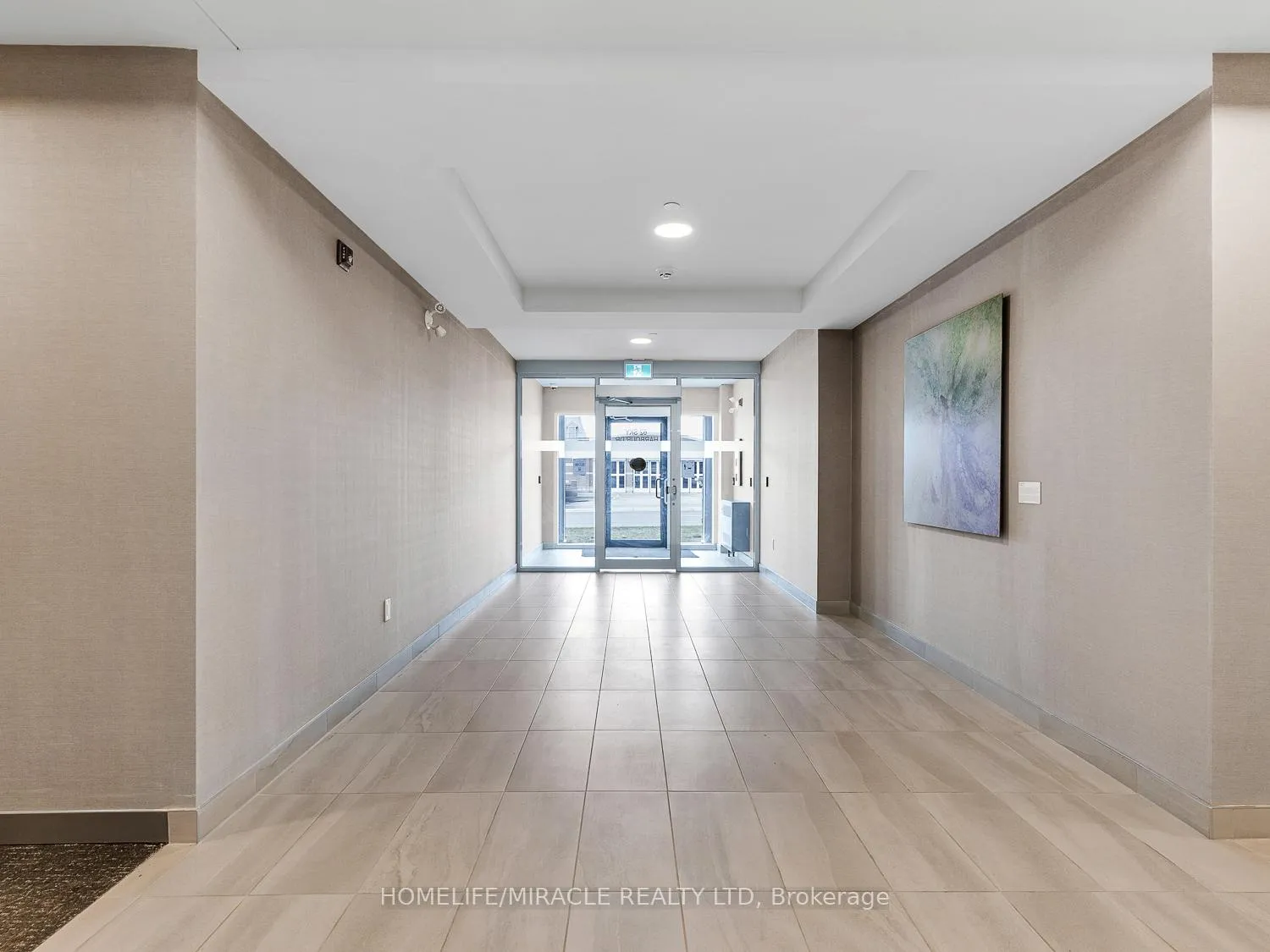 Photo 6 of Unit 114, 62 Sky Harbour Drive, Brampton, Bram West — HOMEH