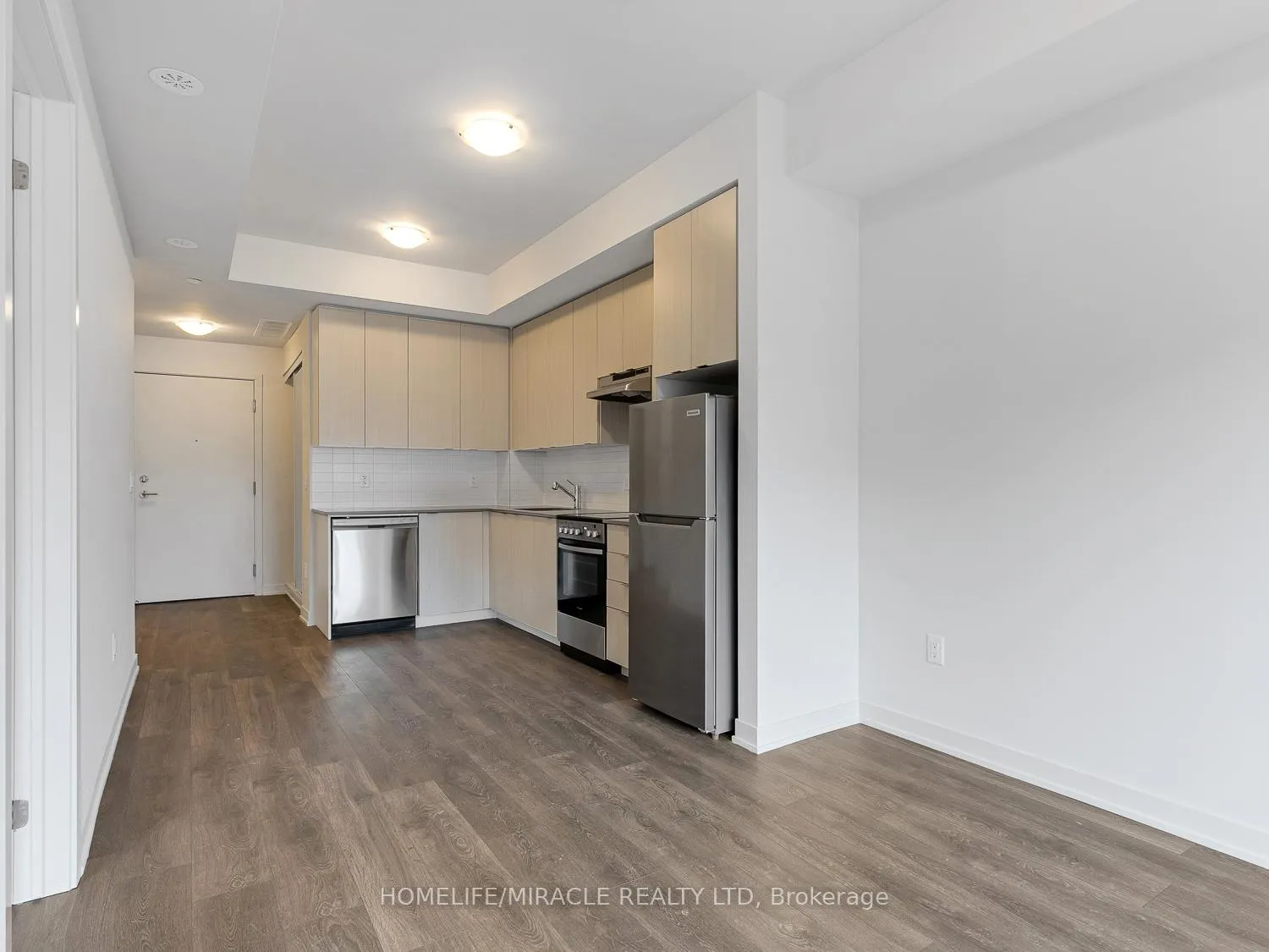 Photo 12 of Unit 114, 62 Sky Harbour Drive, Brampton, Bram West — HOMEH