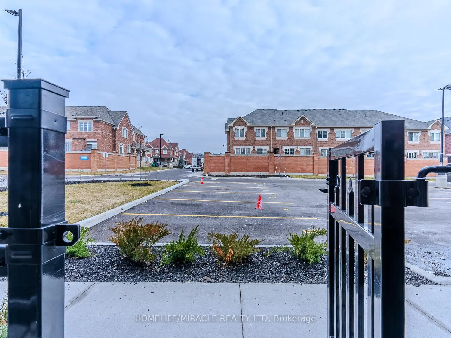 Photo 19 of Unit 114, 62 Sky Harbour Drive, Brampton, Bram West — HOMEH