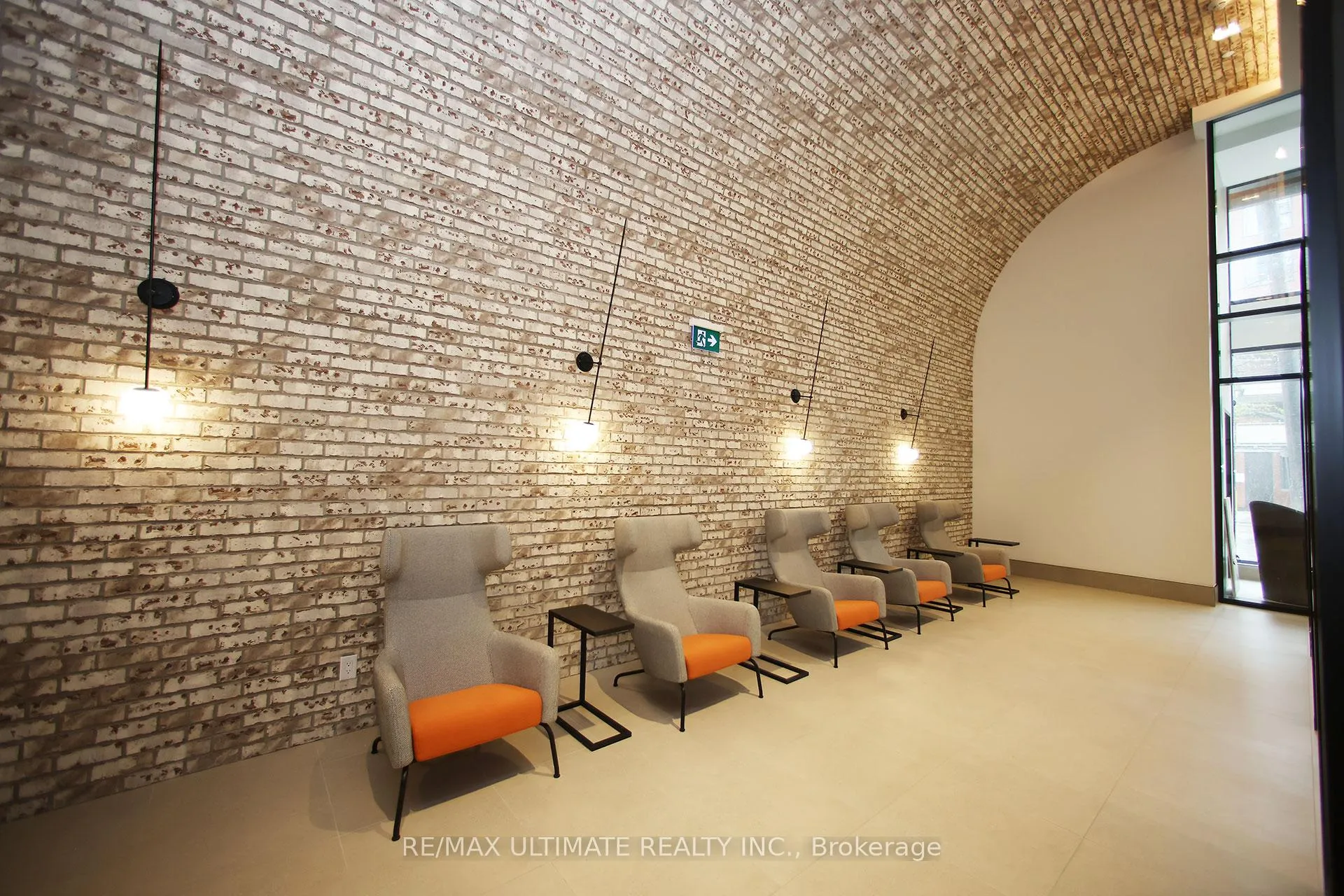 Photo 6 of Unit 816, 285 Dufferin Street, Toronto, South Parkdale — HOMEH