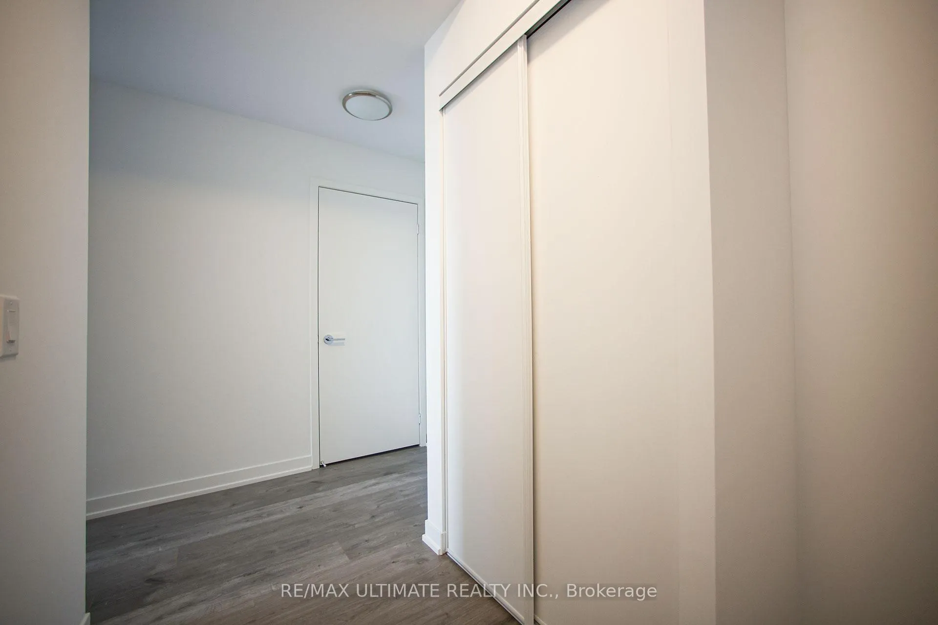 Photo 11 of Unit 816, 285 Dufferin Street, Toronto, South Parkdale — HOMEH
