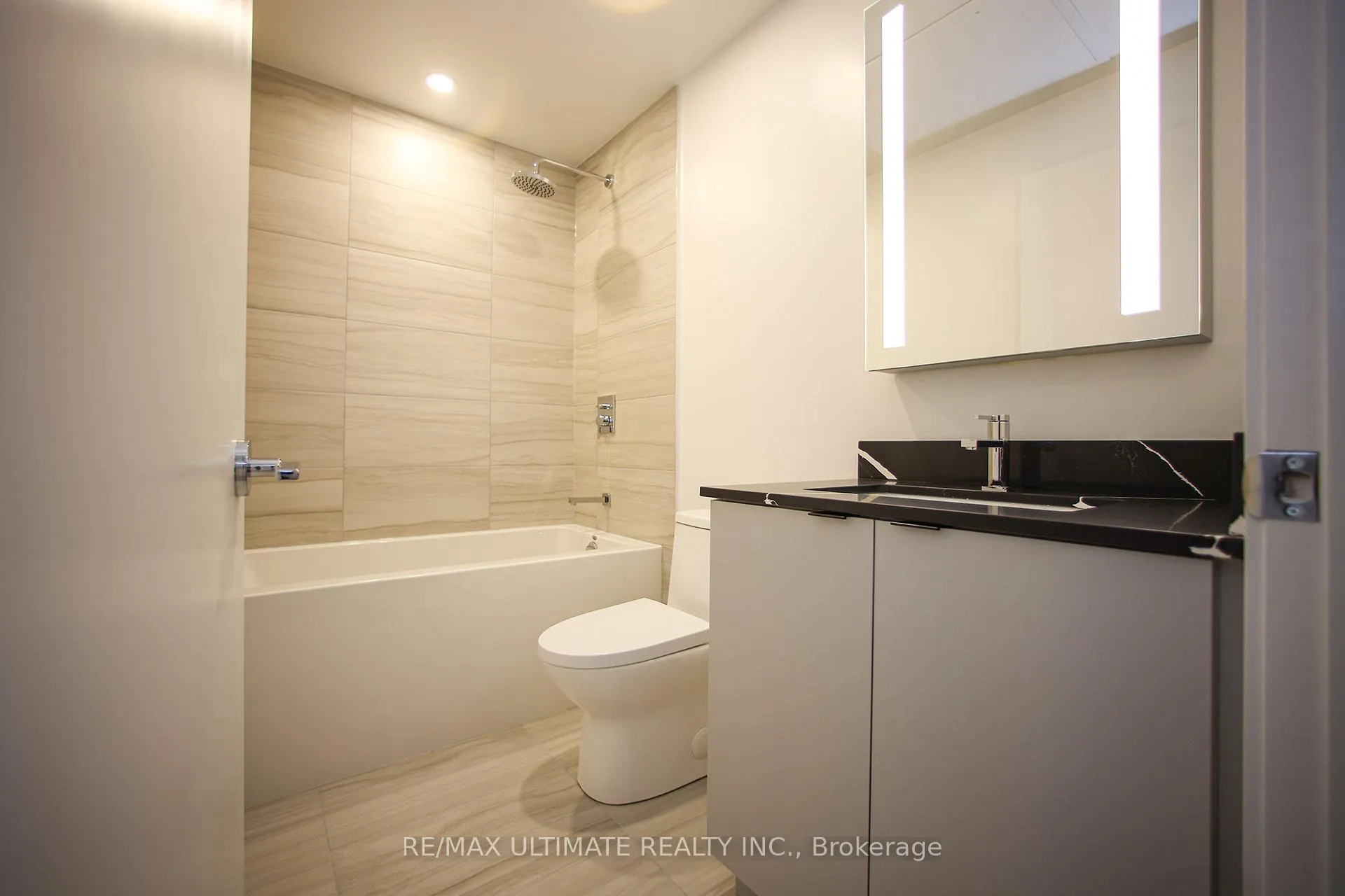 Photo 17 of Unit 816, 285 Dufferin Street, Toronto, South Parkdale — HOMEH