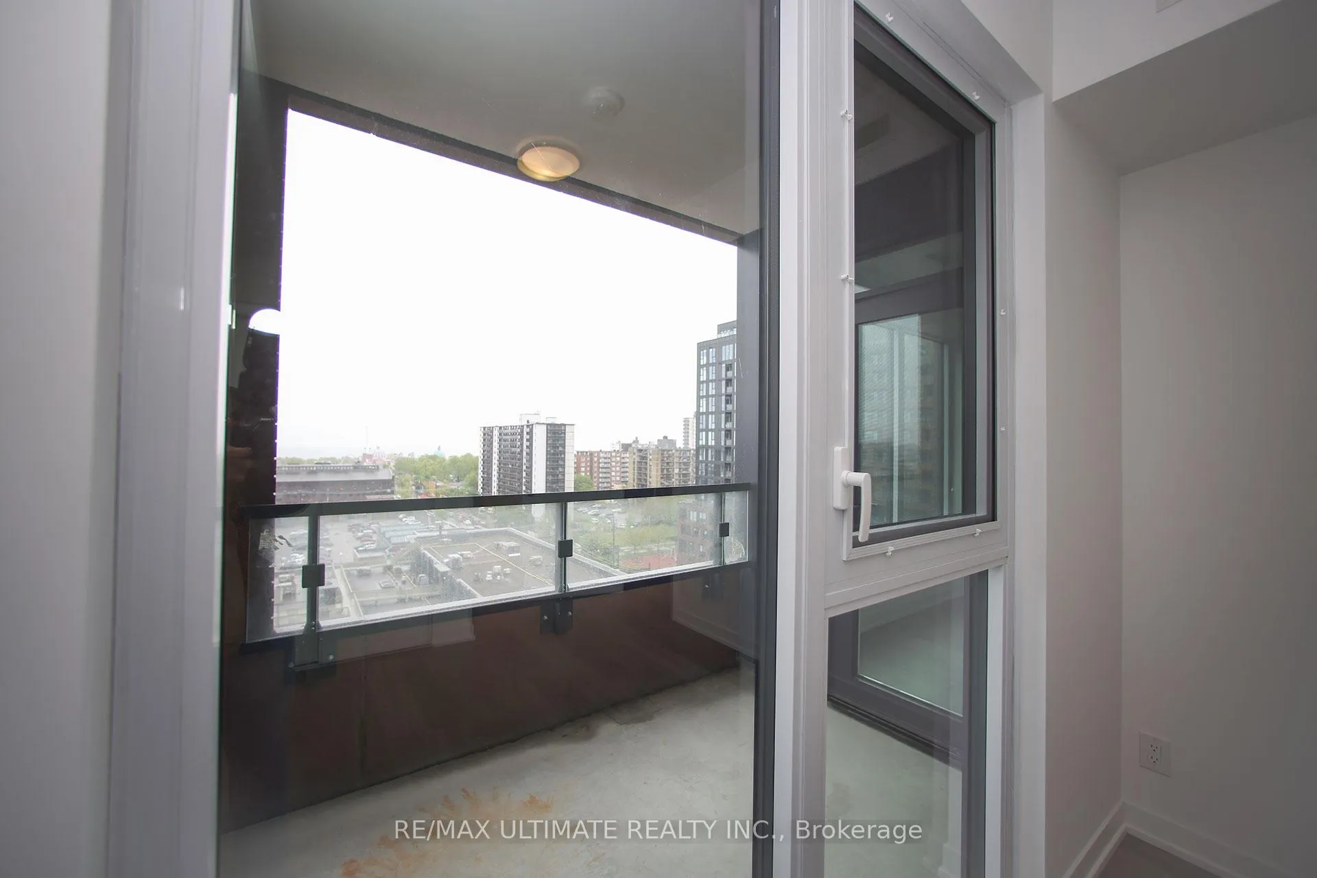 Photo 23 of Unit 816, 285 Dufferin Street, Toronto, South Parkdale — HOMEH