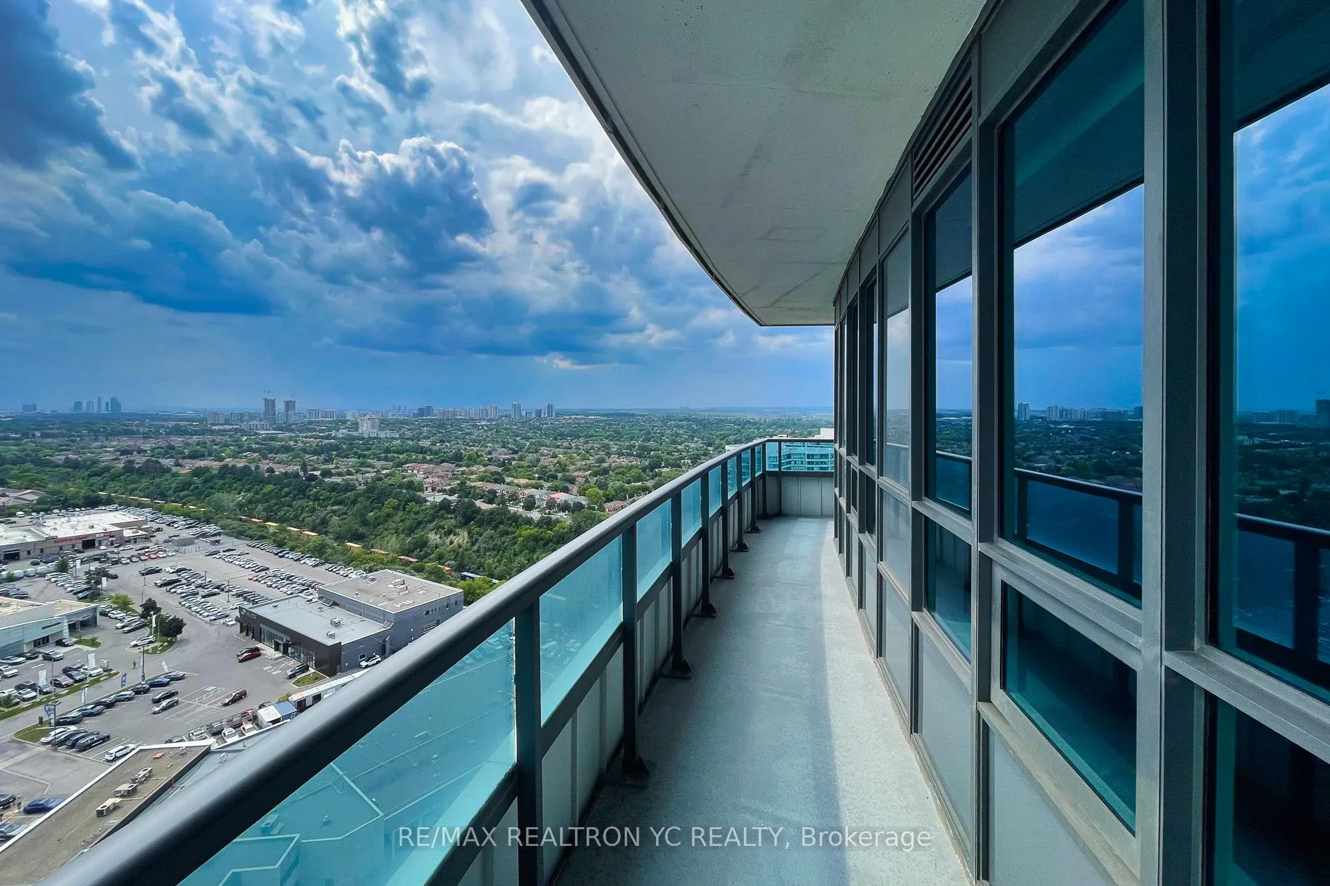 Photo 20 of Unit 2008, 7171 Yonge Street, Markham, Thornhill — HOMEH