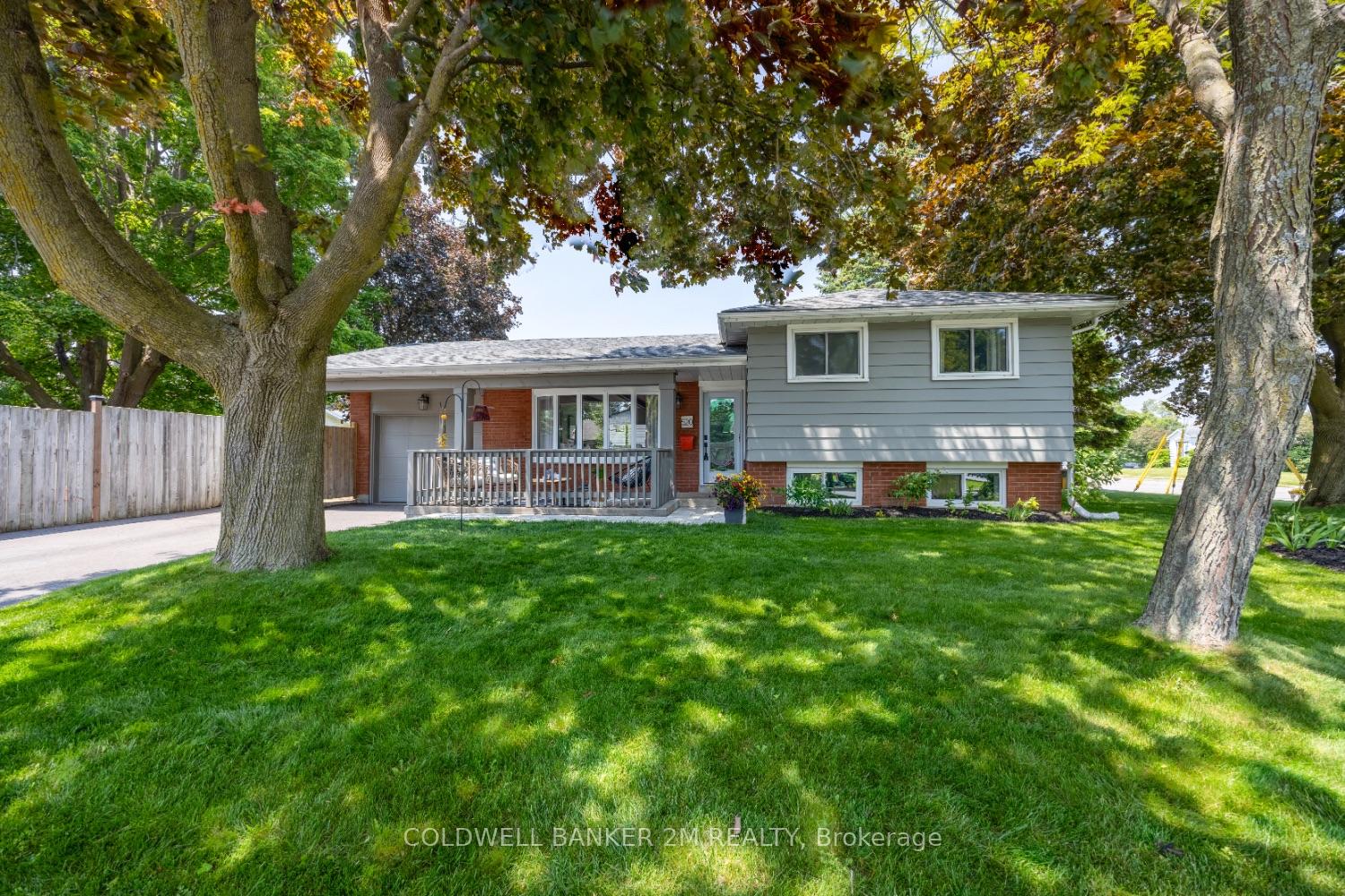 Photo 1 of 520 Carlisle Street, Cobourg — HOMEH