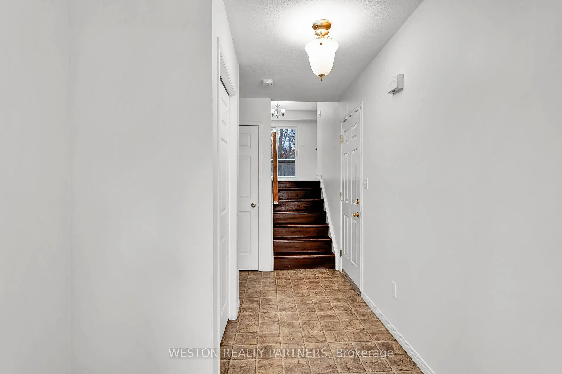 Photo 4 of Unit E32, 110 Activa Avenue E, Kitchener — HOMEH