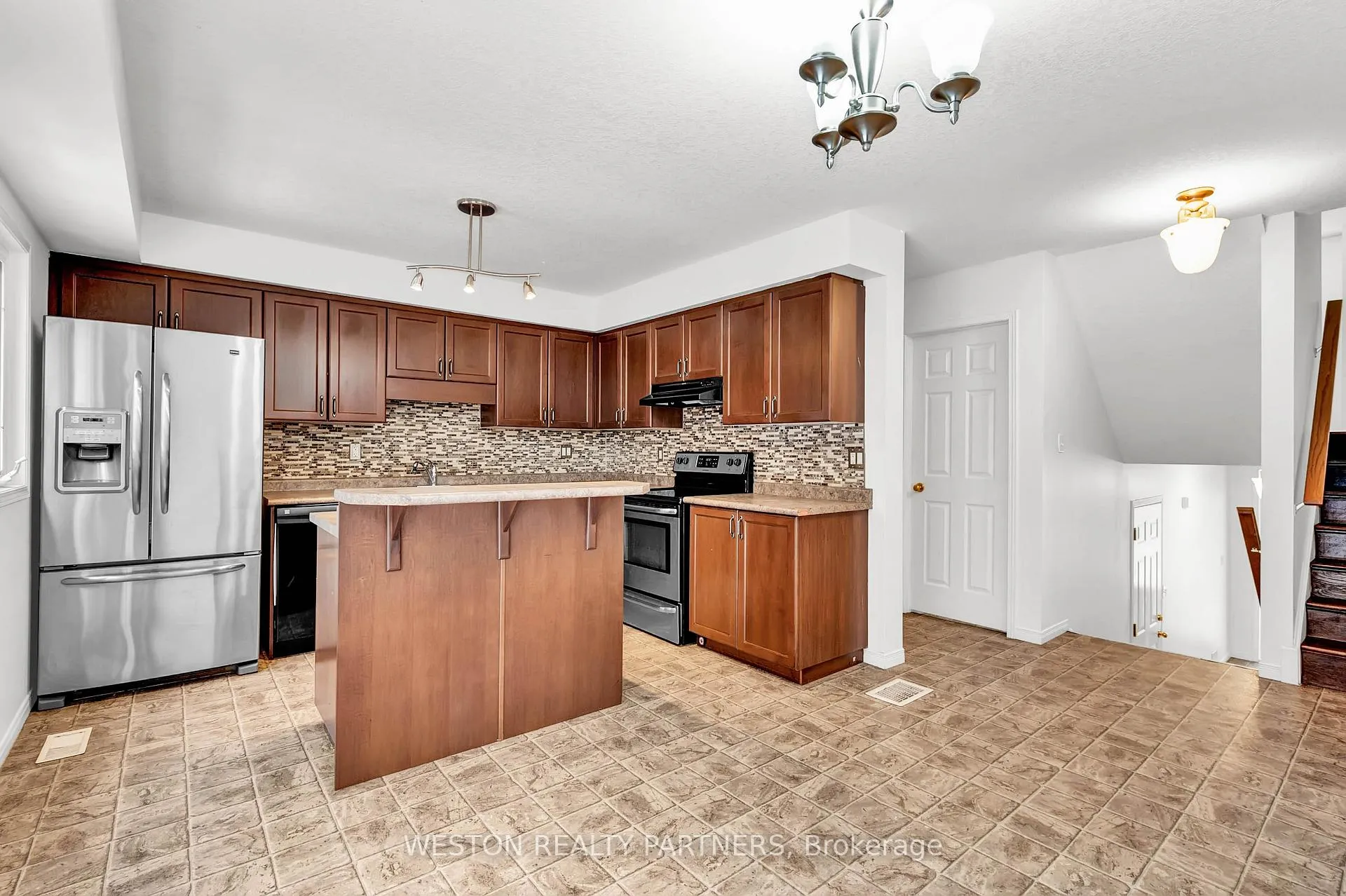 Photo 7 of Unit E32, 110 Activa Avenue E, Kitchener — HOMEH