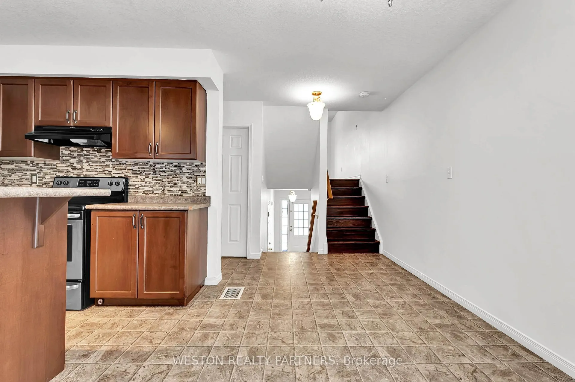 Photo 8 of Unit E32, 110 Activa Avenue E, Kitchener — HOMEH
