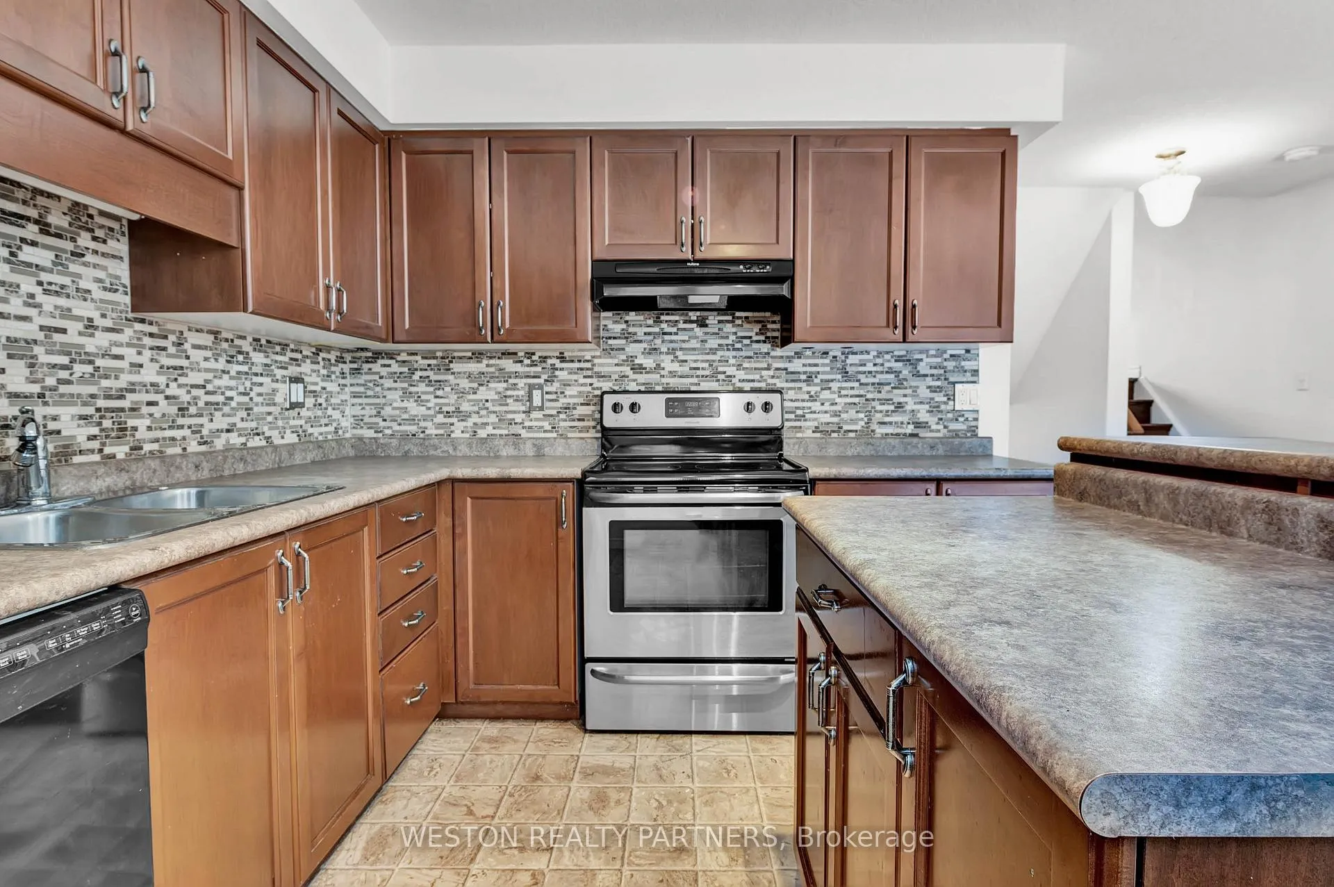 Photo 10 of Unit E32, 110 Activa Avenue E, Kitchener — HOMEH