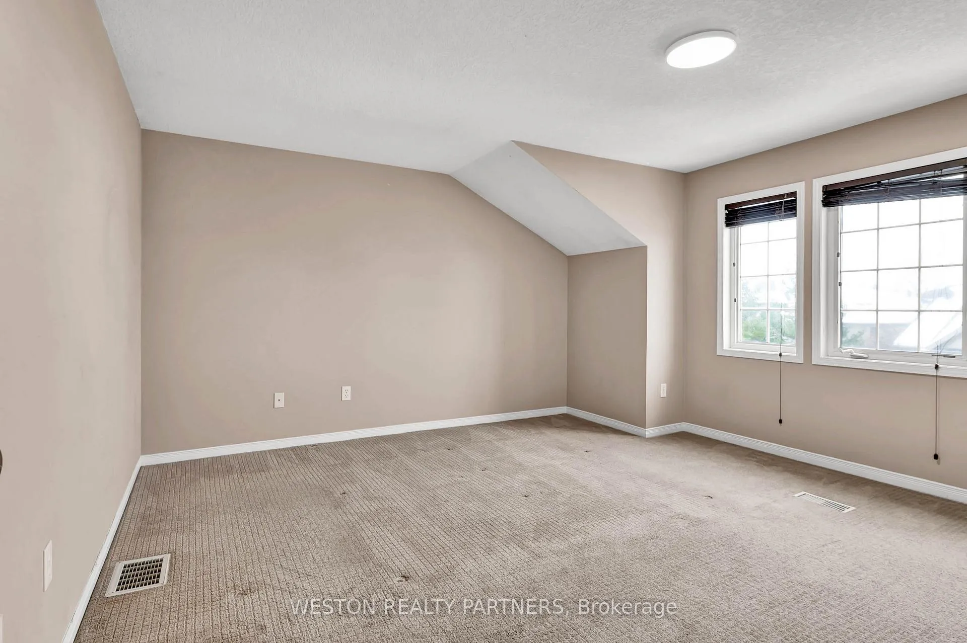 Photo 22 of Unit E32, 110 Activa Avenue E, Kitchener — HOMEH