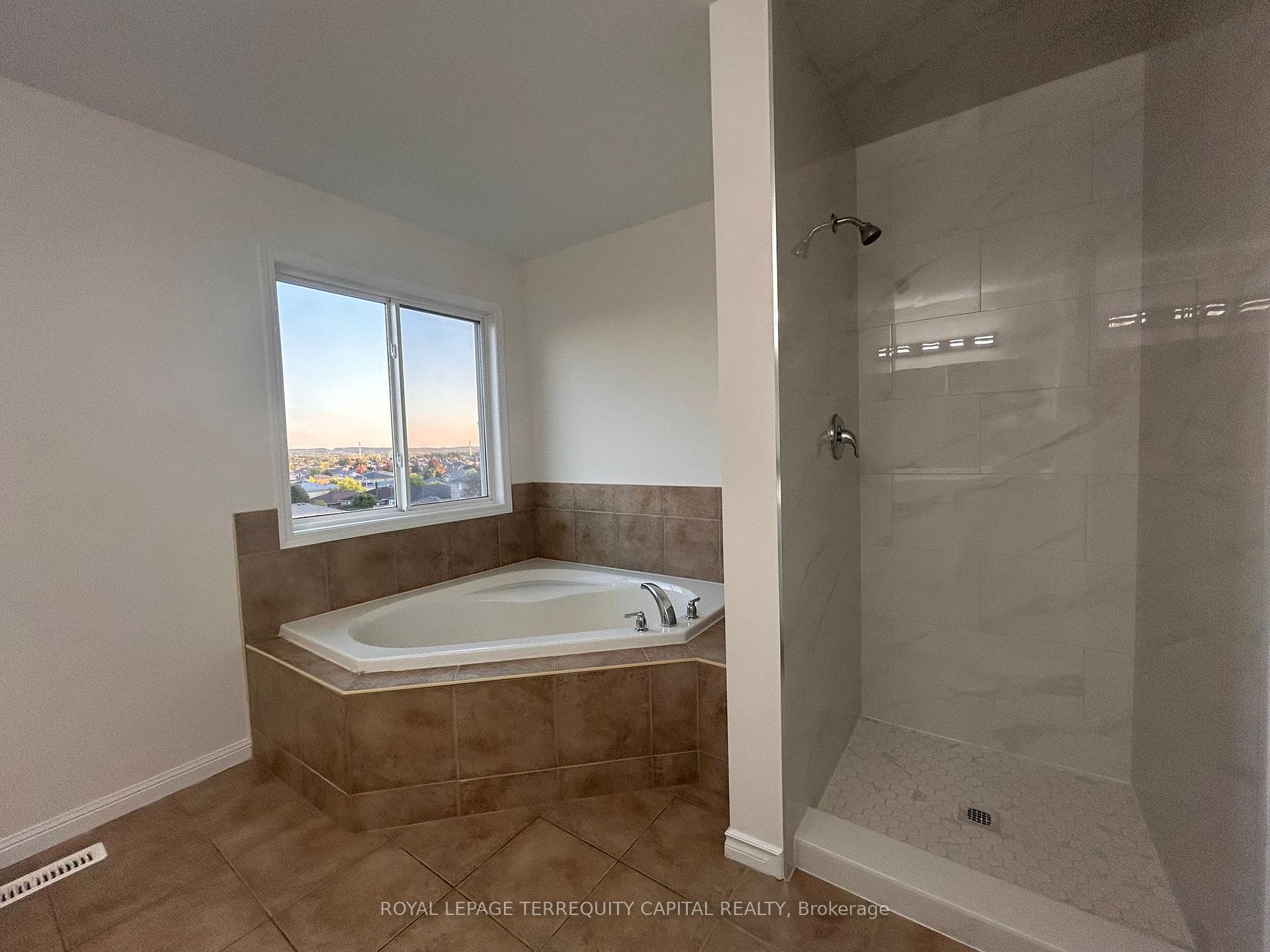 Photo 8 of Unit A, 353 Edgehill Drive, Barrie, Edgehill Drive — HOMEH