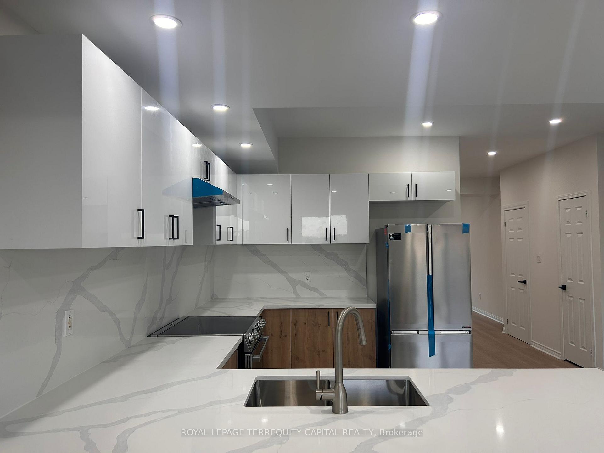 Photo 24 of Unit A, 353 Edgehill Drive, Barrie, Edgehill Drive — HOMEH