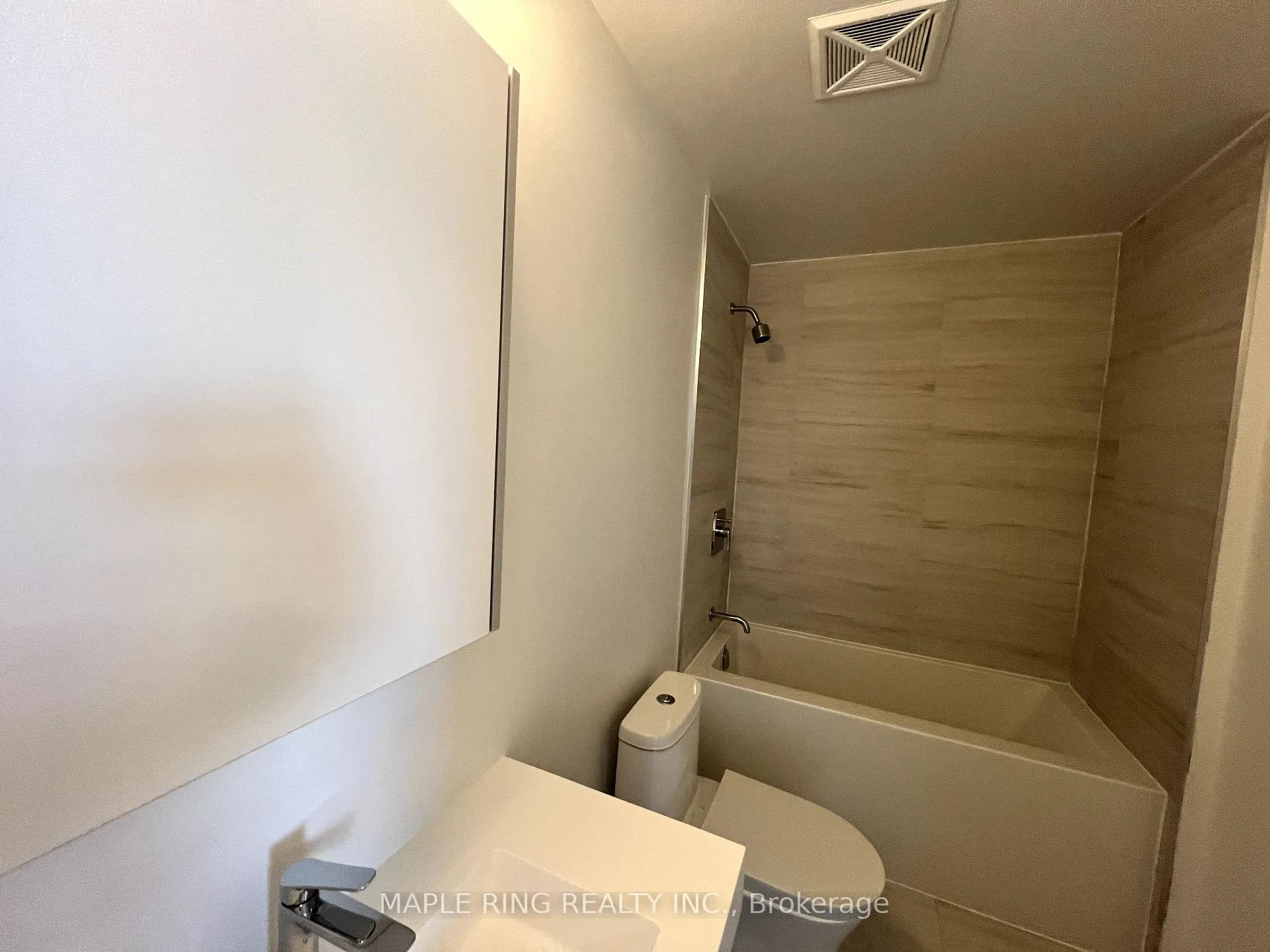 Photo 7 of Unit 1728, 498 Caldari Road, Vaughan, Concord — HOMEH