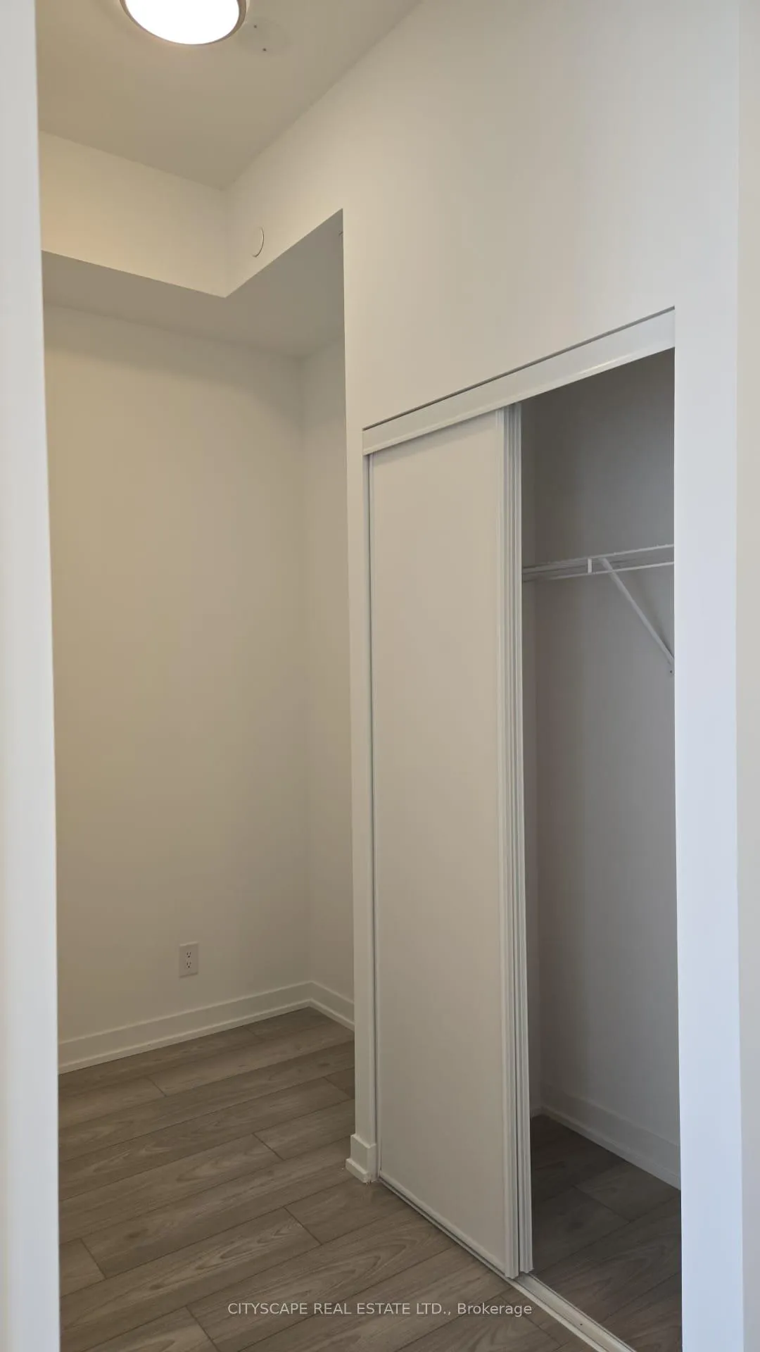 Photo 6 of Unit 1113, 285 Dufferin Street E, Toronto, South Parkdale — HOMEH
