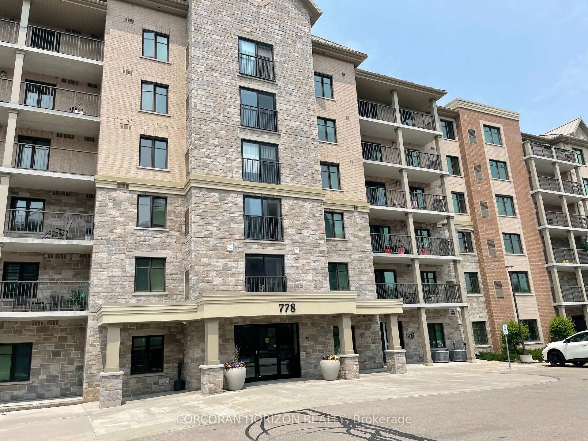 Photo 2 of Unit 602, 778 Laurelwood Drive, Waterloo — HOMEH