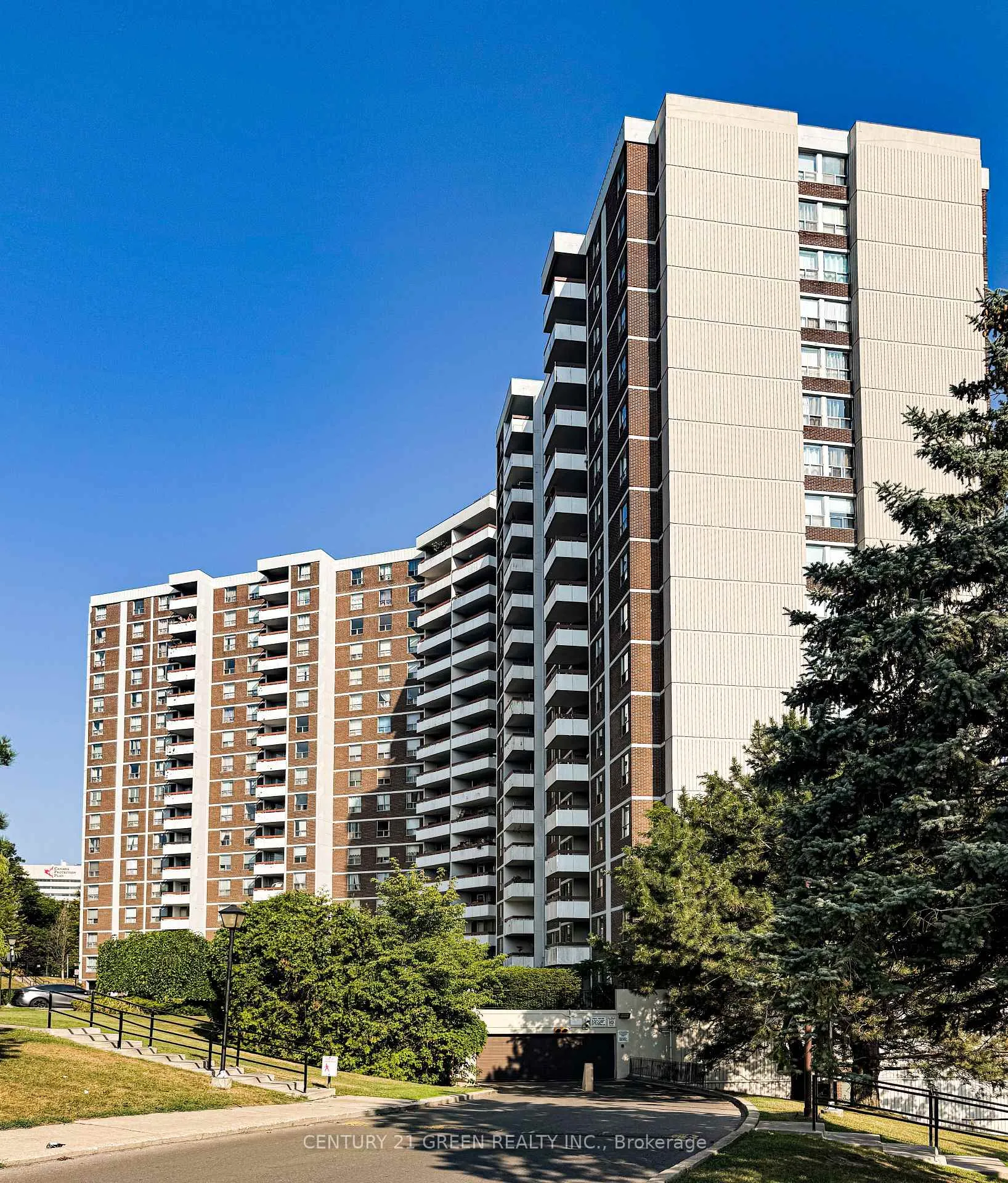 Photo 1 of Unit PH 3, 10 Edgecliff Golfway, Toronto, Flemingdon Park — HOMEH