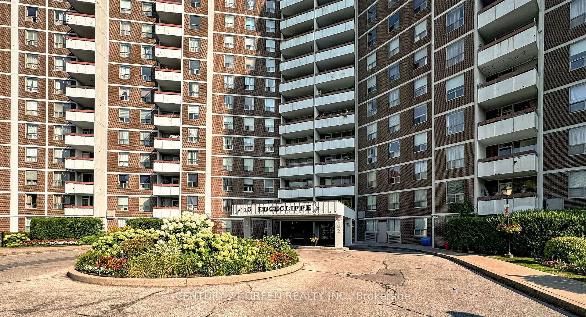 Photo 5 of Unit PH 3, 10 Edgecliff Golfway, Toronto, Flemingdon Park — HOMEH