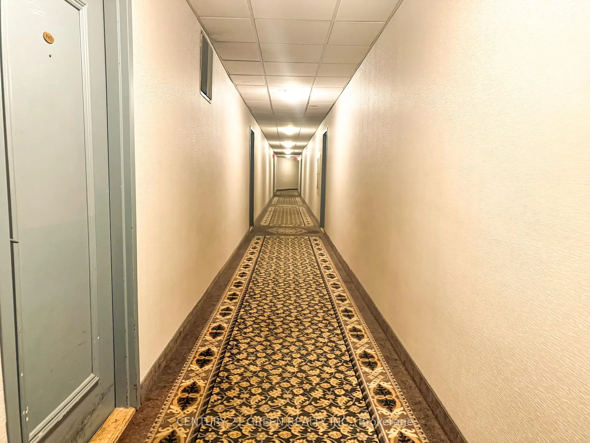 Photo 9 of Unit PH 3, 10 Edgecliff Golfway, Toronto, Flemingdon Park — HOMEH