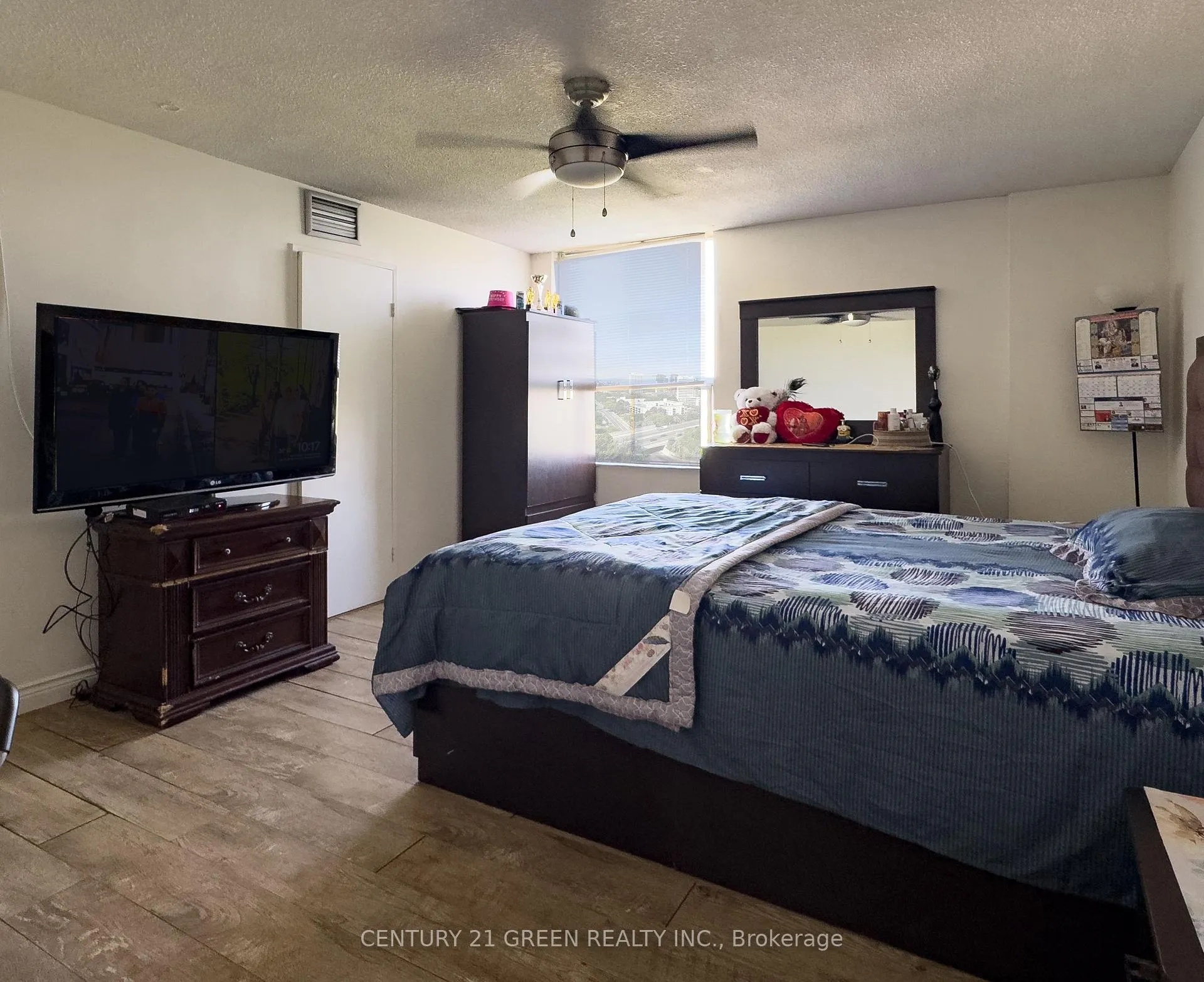 Photo 19 of Unit PH 3, 10 Edgecliff Golfway, Toronto, Flemingdon Park — HOMEH