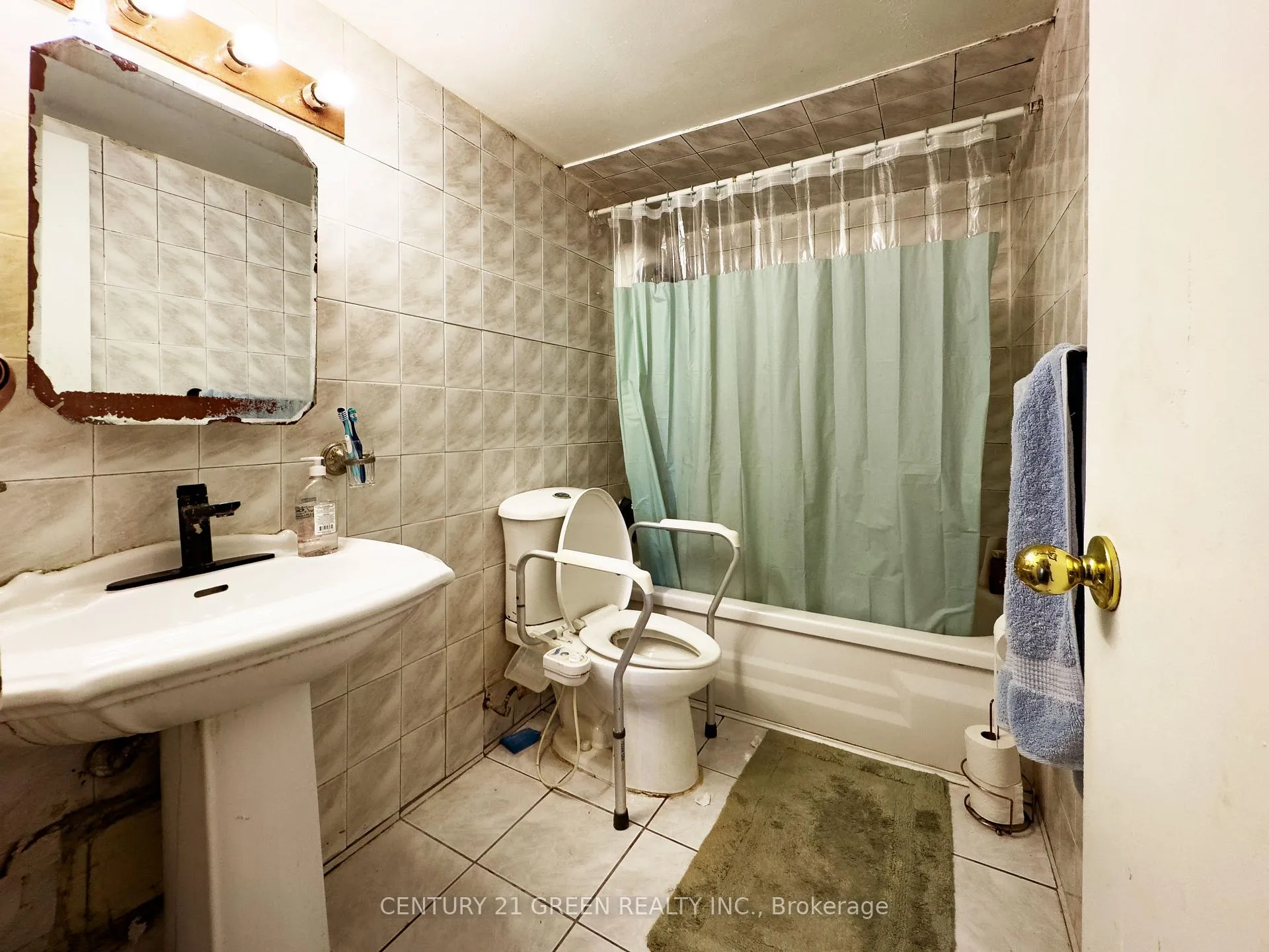 Photo 24 of Unit PH 3, 10 Edgecliff Golfway, Toronto, Flemingdon Park — HOMEH