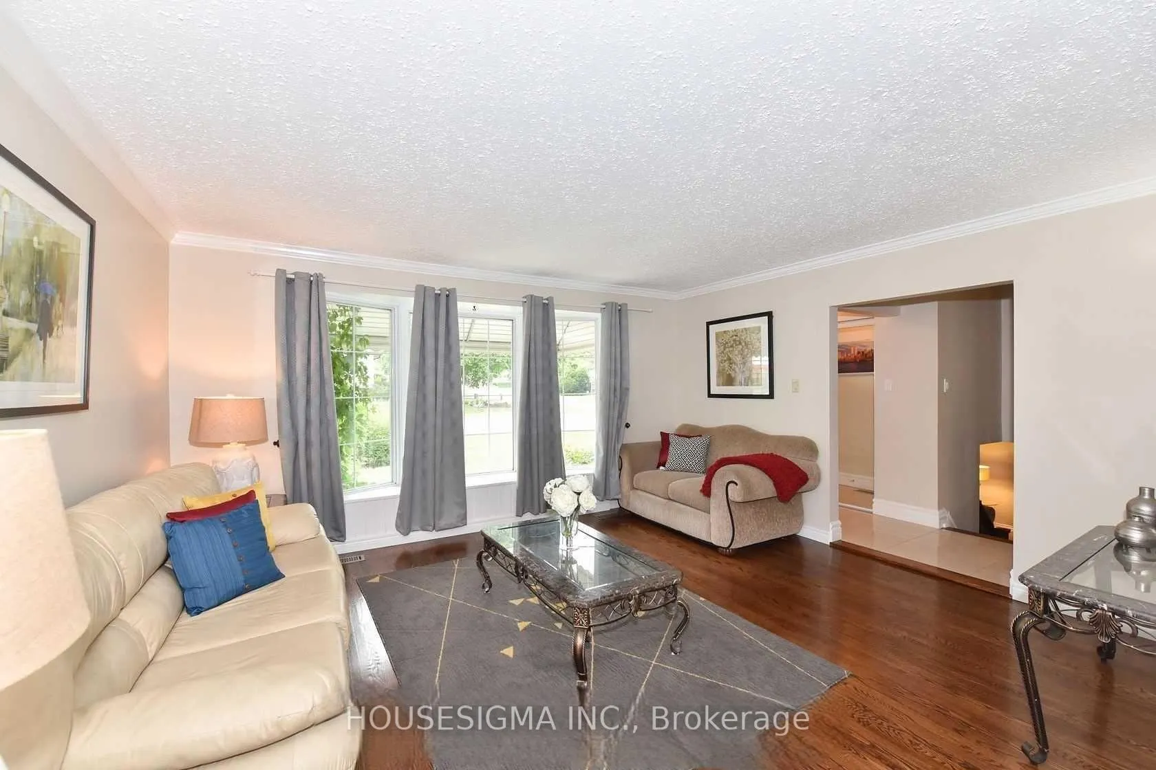 Photo 7 of 1 Ascot Avenue, Brampton, Avondale — HOMEH