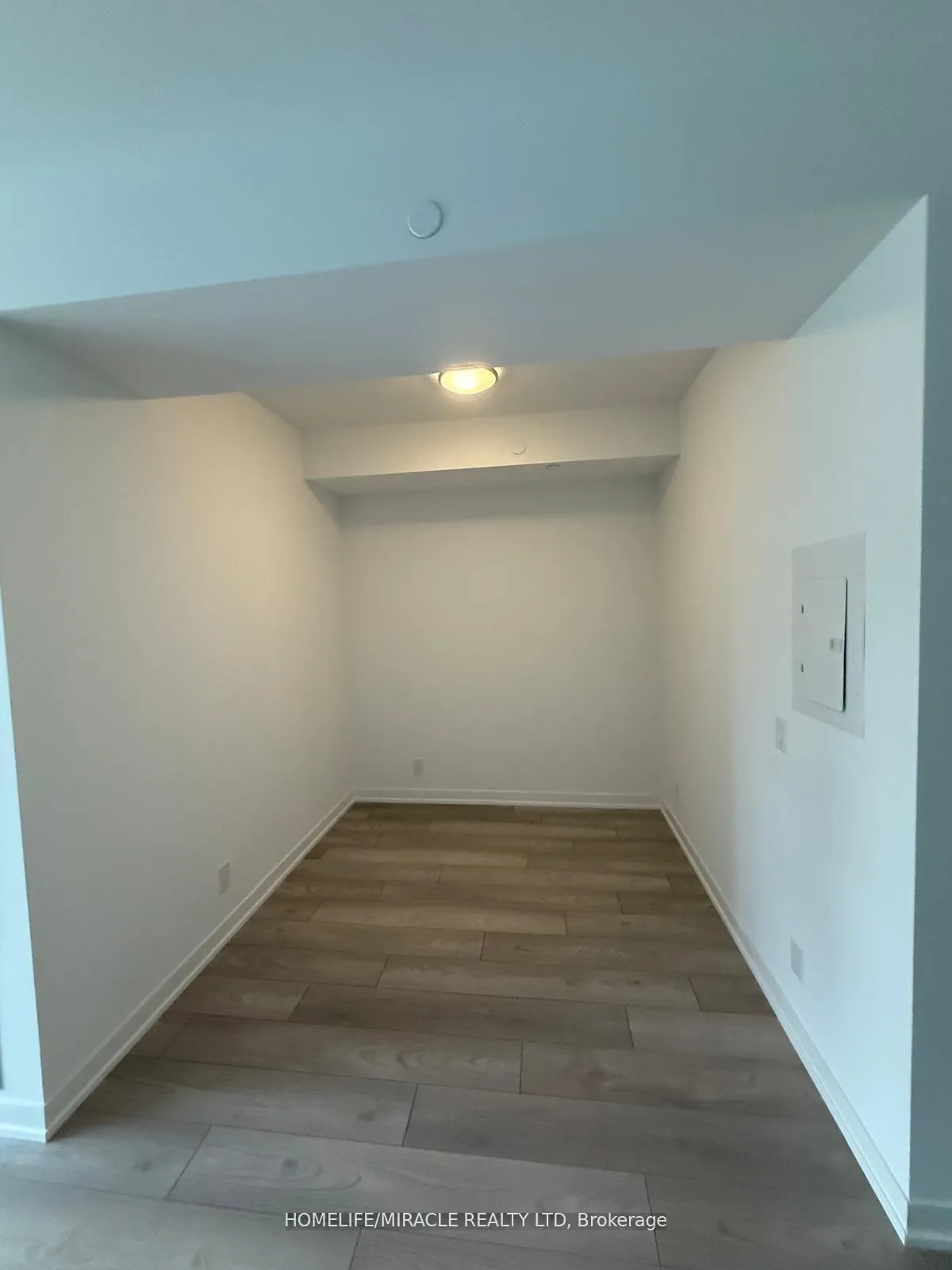 Photo 8 of Unit 808, 285 Dufferin Street, Toronto, South Parkdale — HOMEH