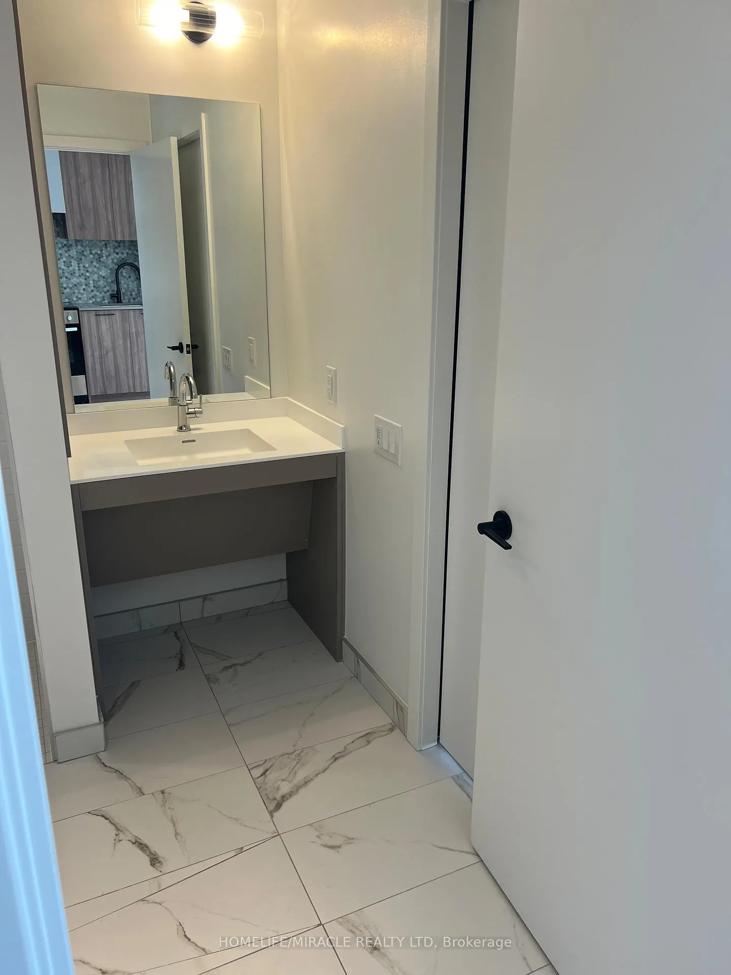 Photo 9 of Unit 308, 10 Lagerfeld Drive, Brampton, Northwest Brampton — HOMEH