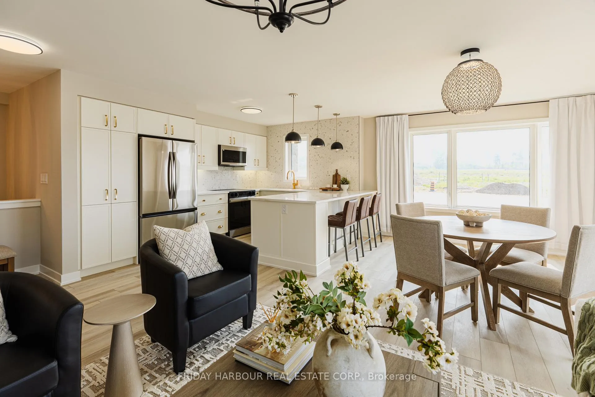 Photo 5 of Unit 96, 13 Appletree Lane, Barrie, Innis-Shore — HOMEH