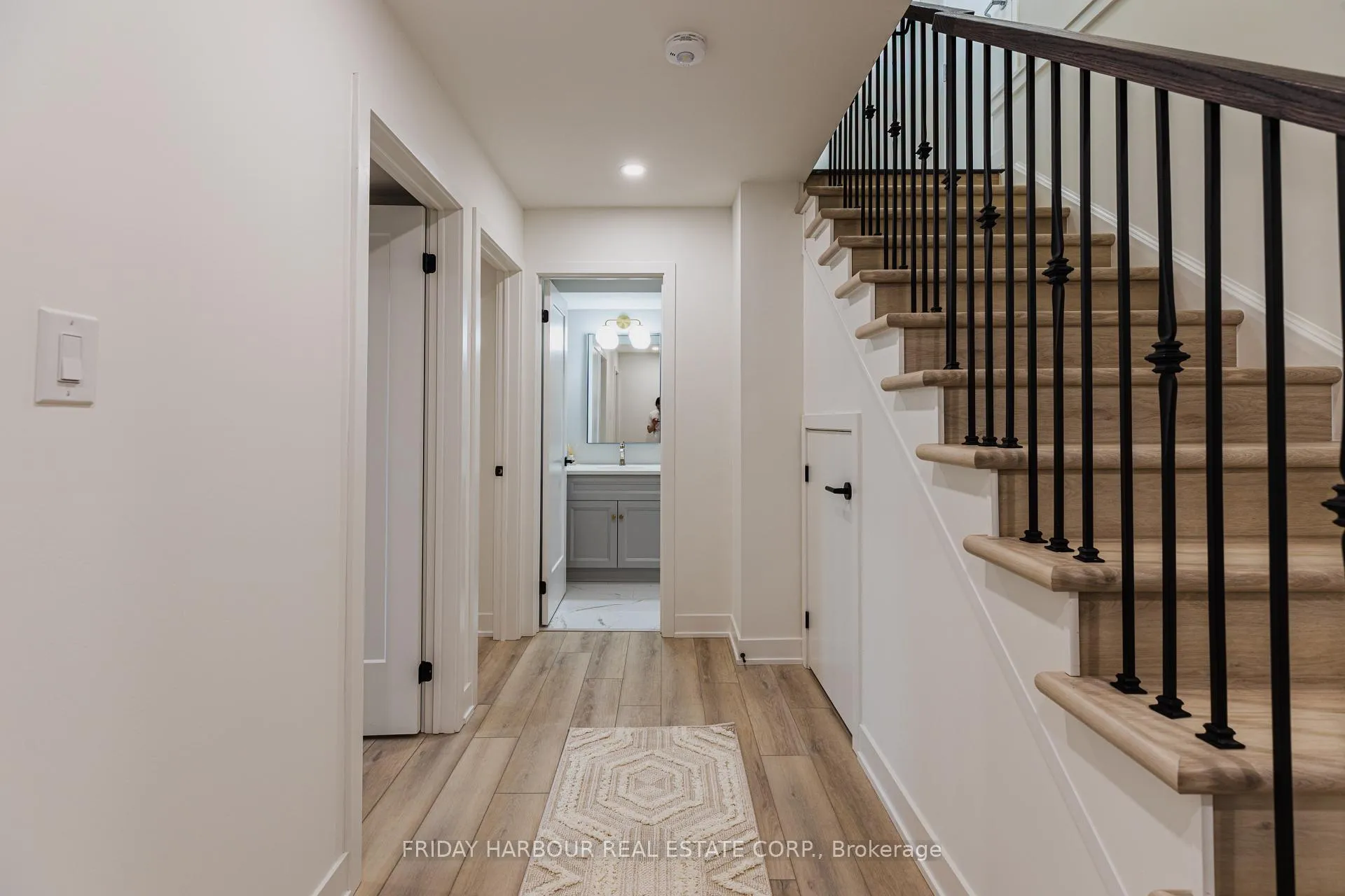 Photo 10 of Unit 96, 13 Appletree Lane, Barrie, Innis-Shore — HOMEH