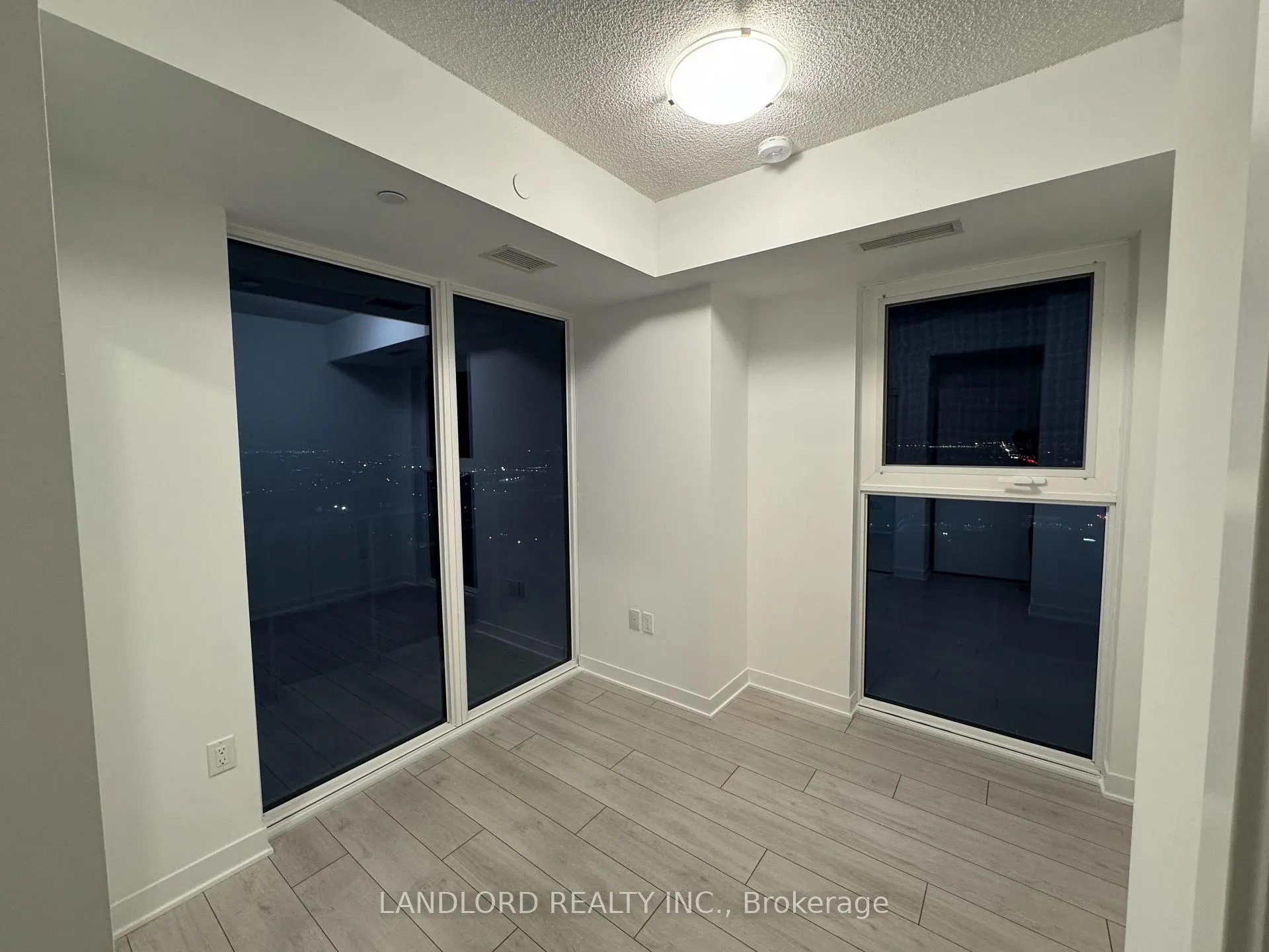 Photo 10 of Unit 2004, 260 Malta Avenue, Brampton, Fletcher's Creek South — HOMEH