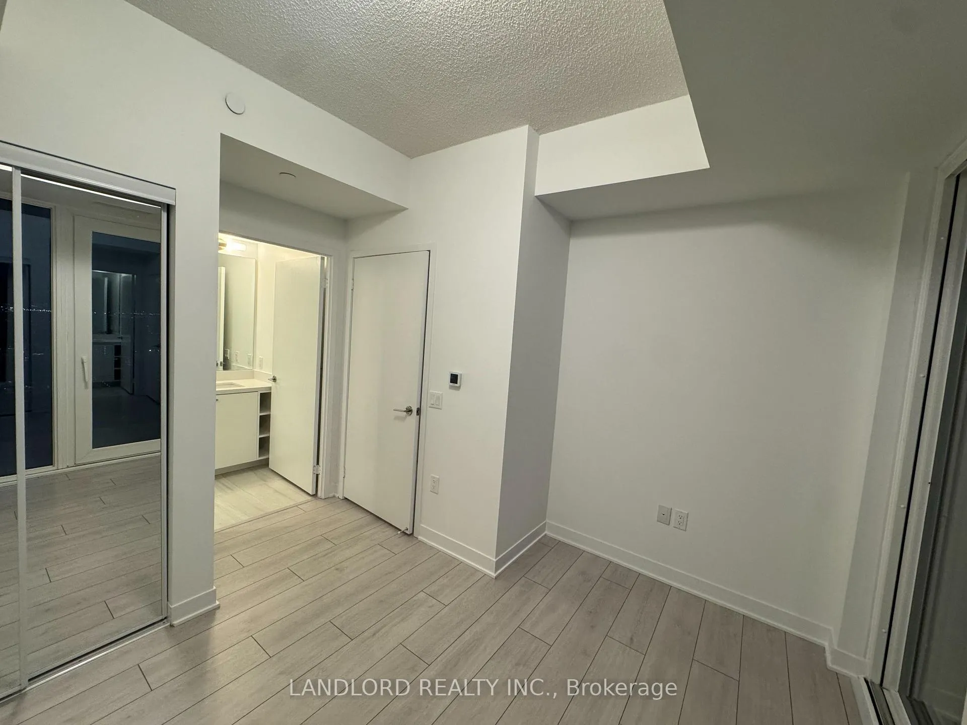 Photo 12 of Unit 2004, 260 Malta Avenue, Brampton, Fletcher's Creek South — HOMEH