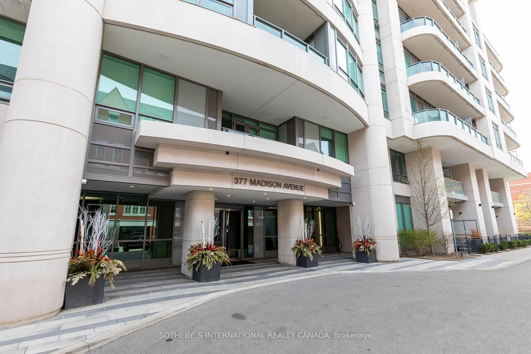 Photo 29 of Unit 424, 377 Madison Avenue, Toronto, Casa Loma — HOMEH