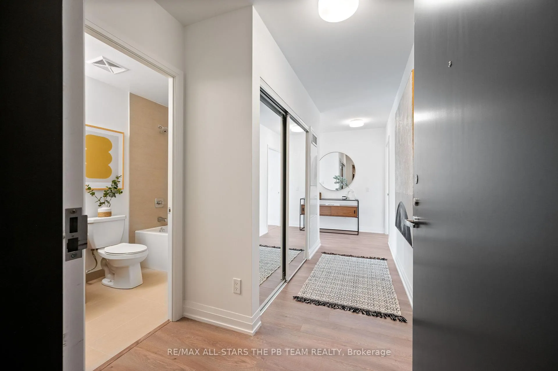 Photo 7 of Unit 516, 286 Main Street, Toronto, East End-Danforth — HOMEH