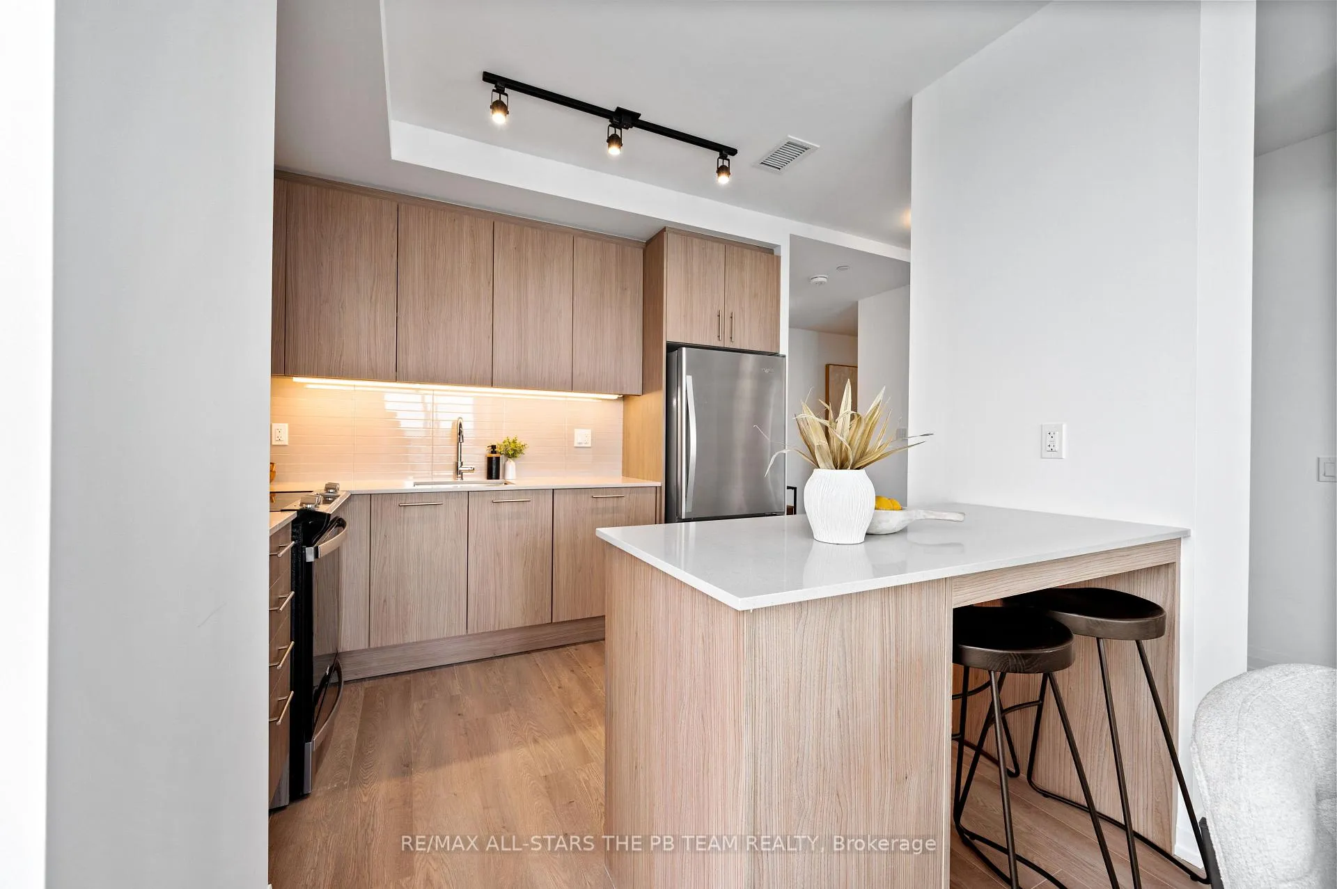 Photo 15 of Unit 516, 286 Main Street, Toronto, East End-Danforth — HOMEH