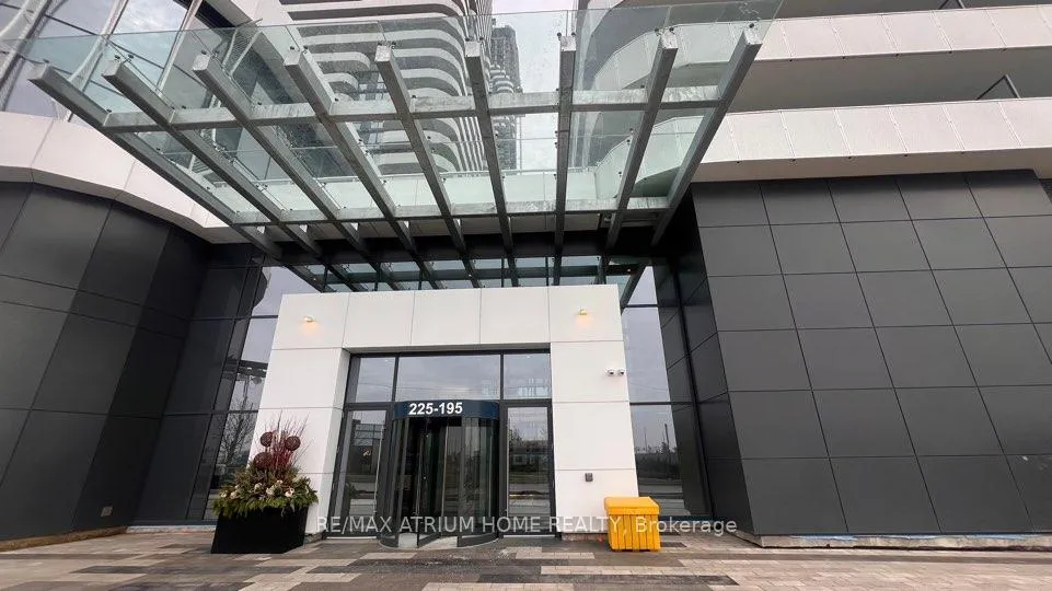 Photo 1 of Unit 811, 195 Commerce Street, Vaughan, Vaughan Corporate Centre — HOMEH