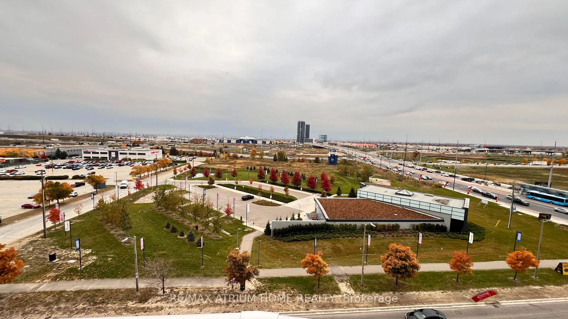 Photo 21 of Unit 811, 195 Commerce Street, Vaughan, Vaughan Corporate Centre — HOMEH