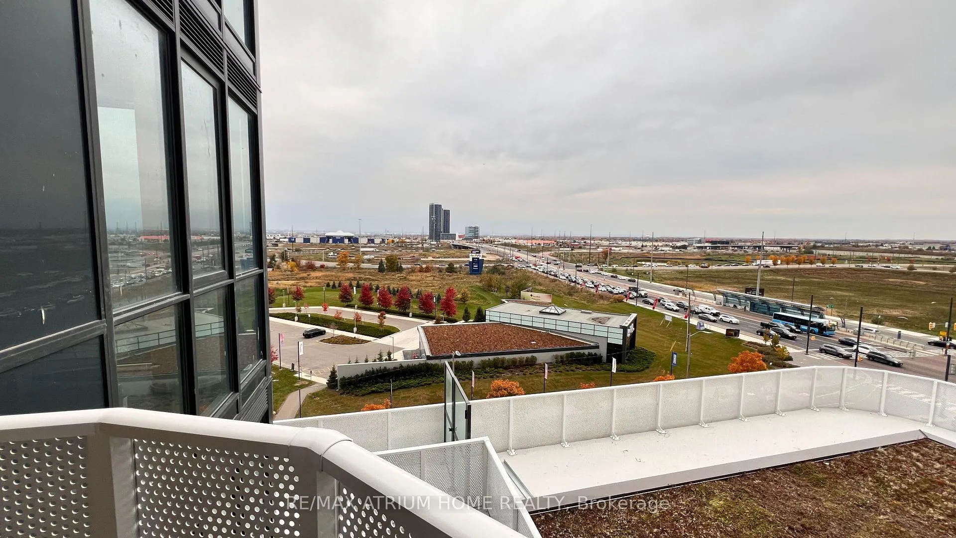 Photo 22 of Unit 811, 195 Commerce Street, Vaughan, Vaughan Corporate Centre — HOMEH