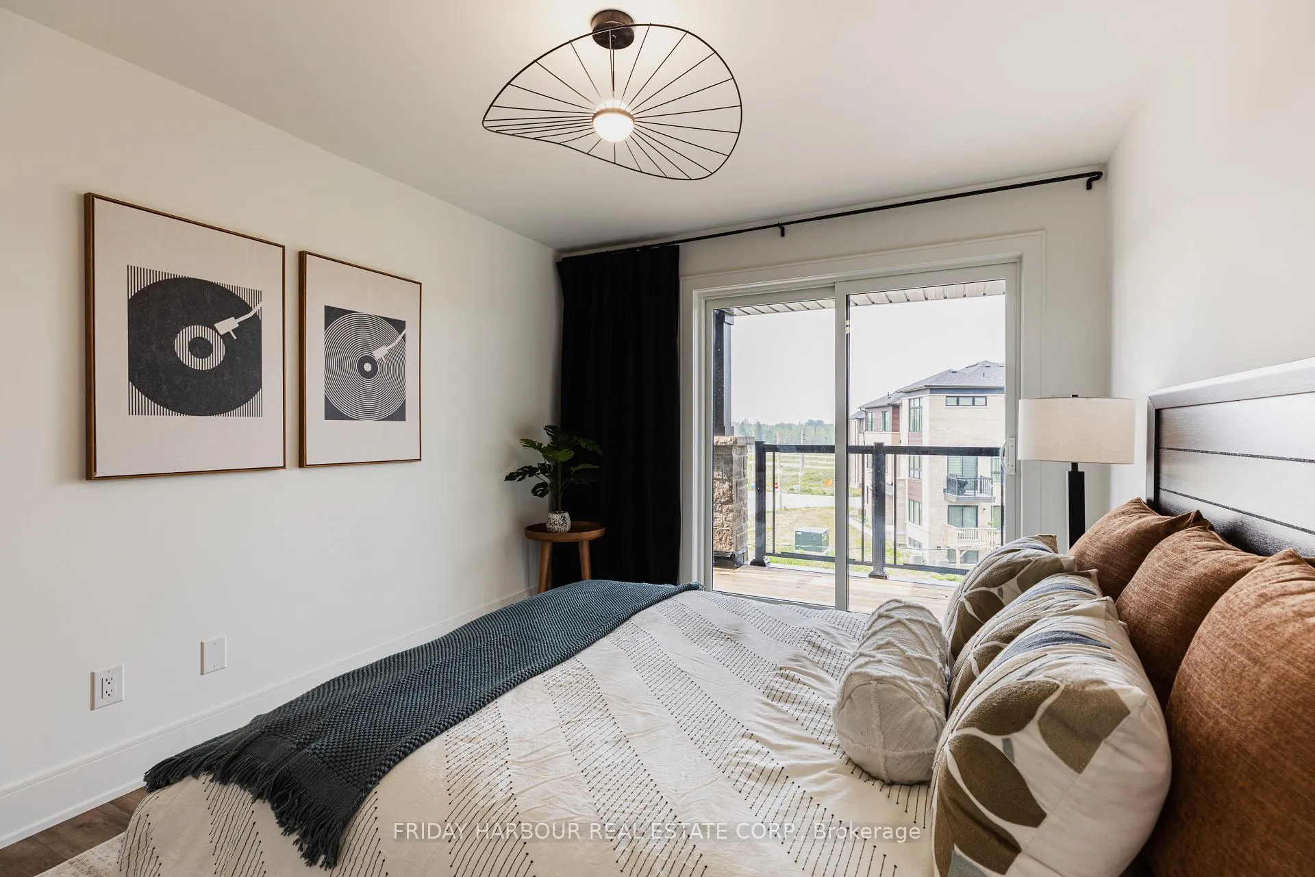 Photo 9 of Unit 95, 15 Appletree Lane, Barrie, Innis-Shore — HOMEH