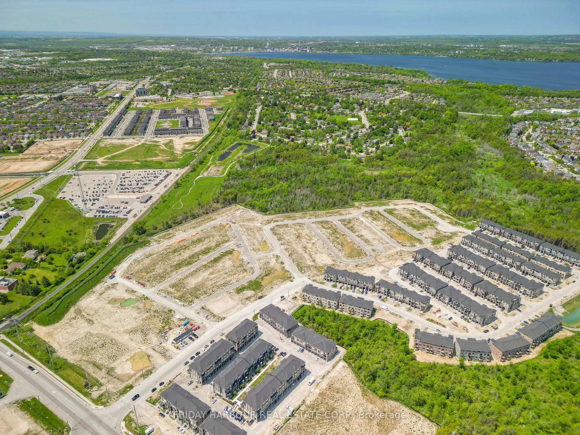 Photo 1 of Unit 94, 17 Appletree Lane, Barrie, Innis-Shore — HOMEH