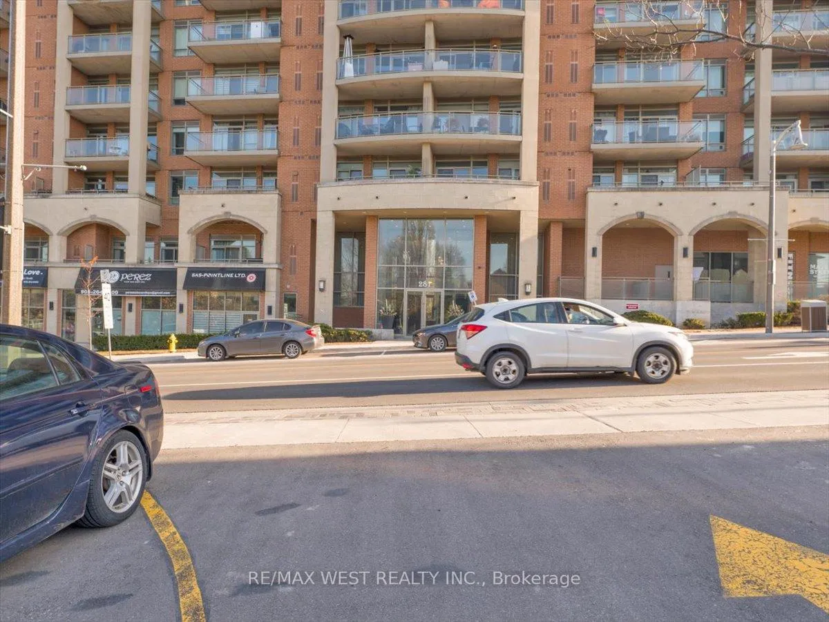Photo 3 of Unit 132, 281 Woodbridge Avenue, Vaughan, West Woodbridge — HOMEH