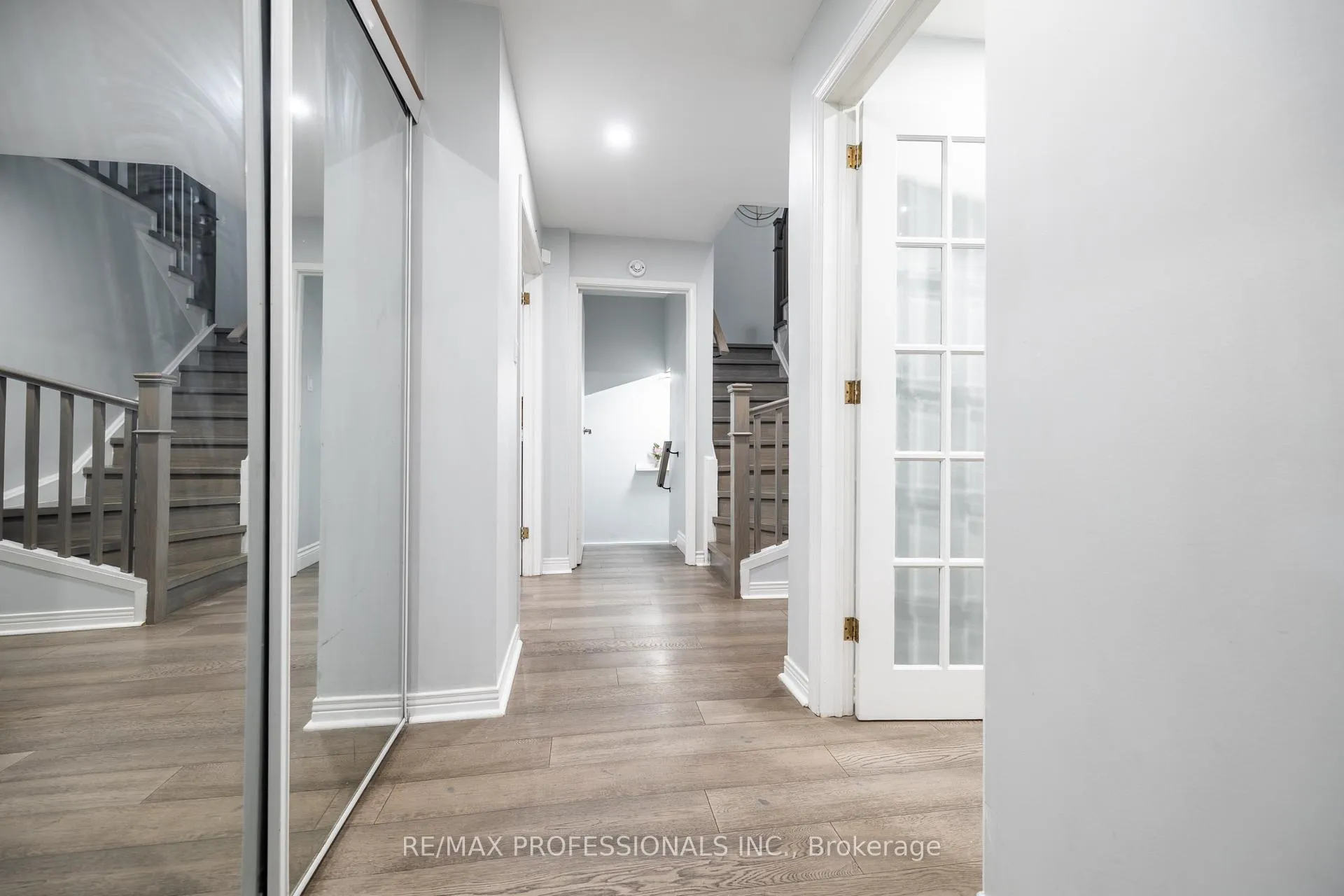Photo 5 of Unit Th42, 6520 Corfu Road, Mississauga, Meadowvale — HOMEH