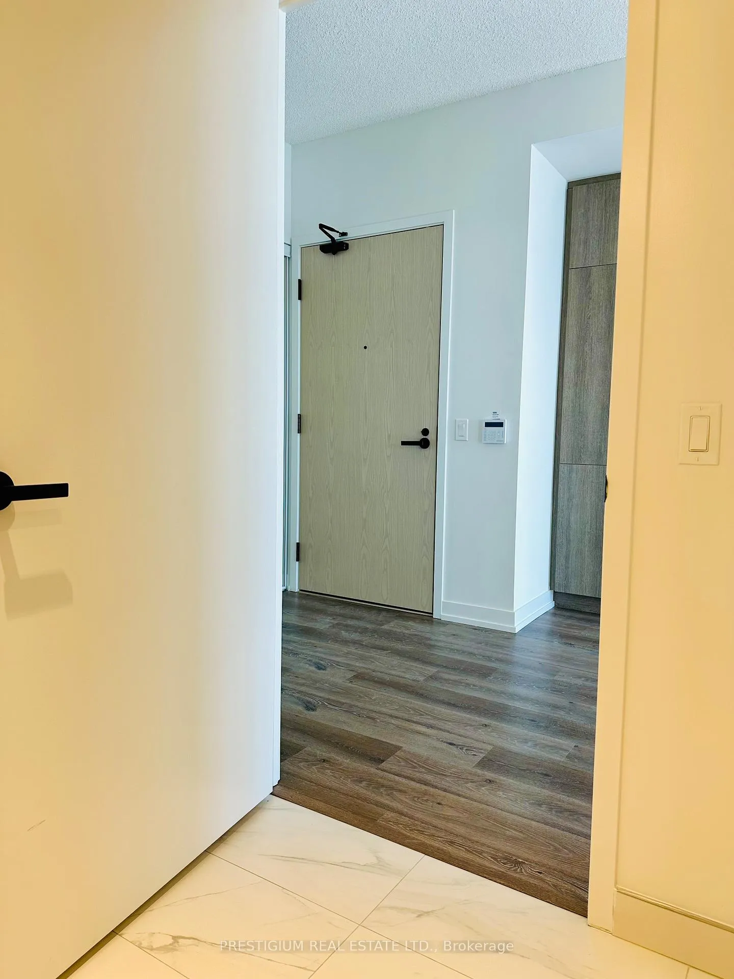 Photo 12 of Unit 2607, 225 Commerce Street, Vaughan, Vaughan Corporate Centre — HOMEH