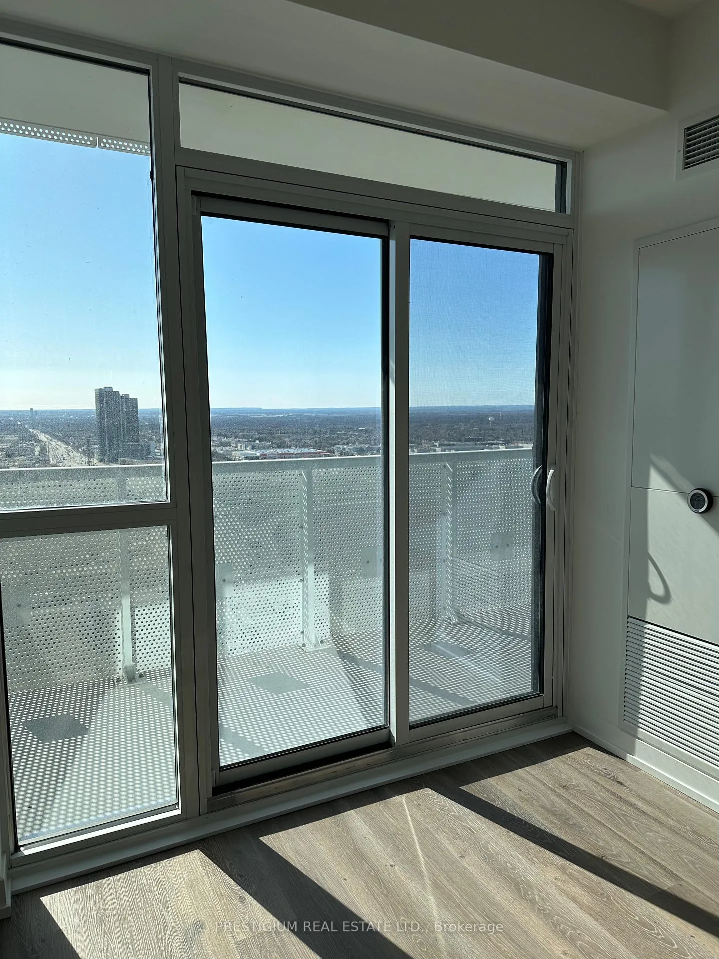 Photo 17 of Unit 2607, 225 Commerce Street, Vaughan, Vaughan Corporate Centre — HOMEH