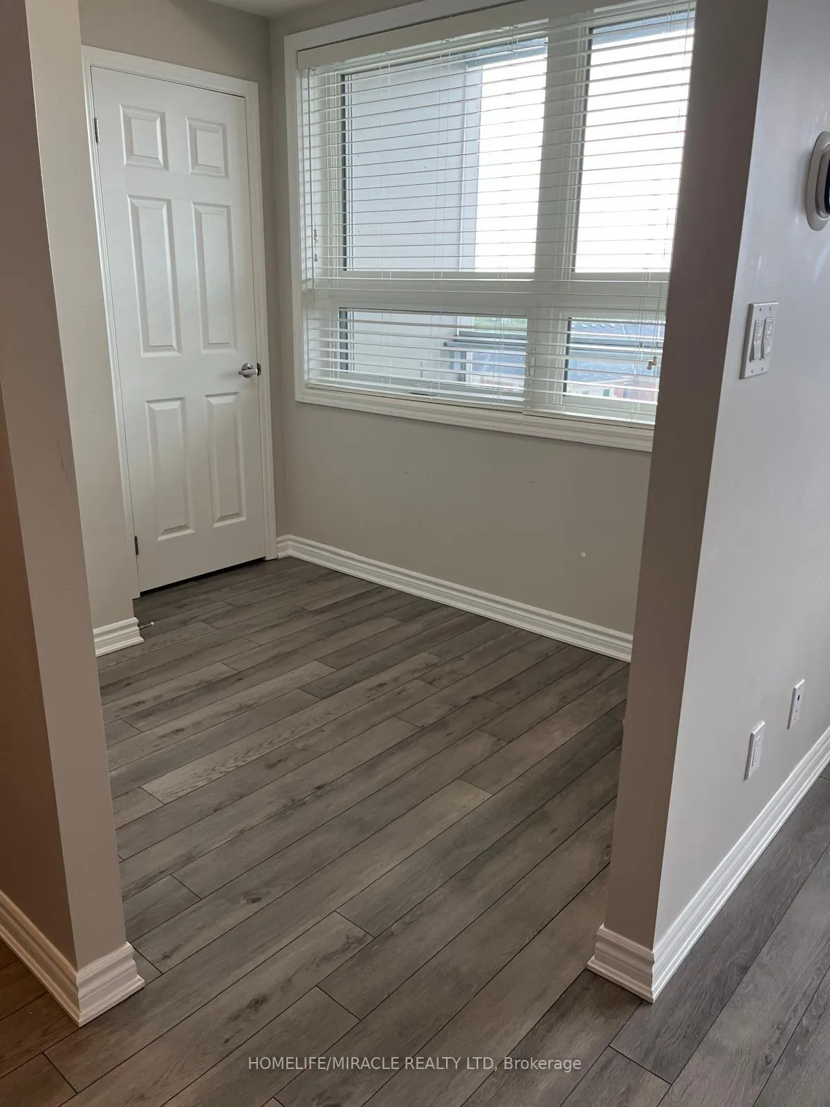 Photo 3 of Unit 522, 200 Lagerfeld Drive, Brampton, Northwest Brampton — HOMEH